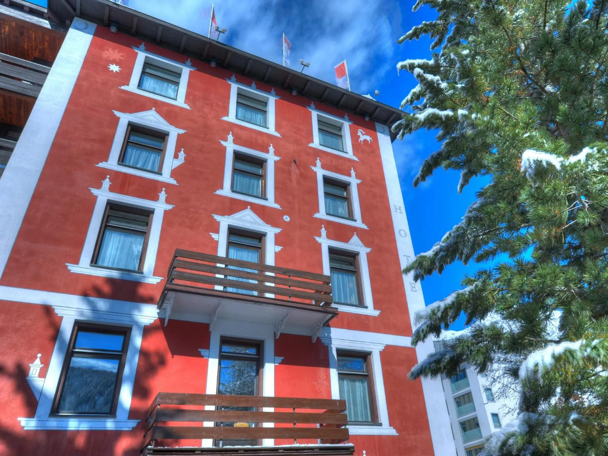 Facade/entrance in arthausHOTEL