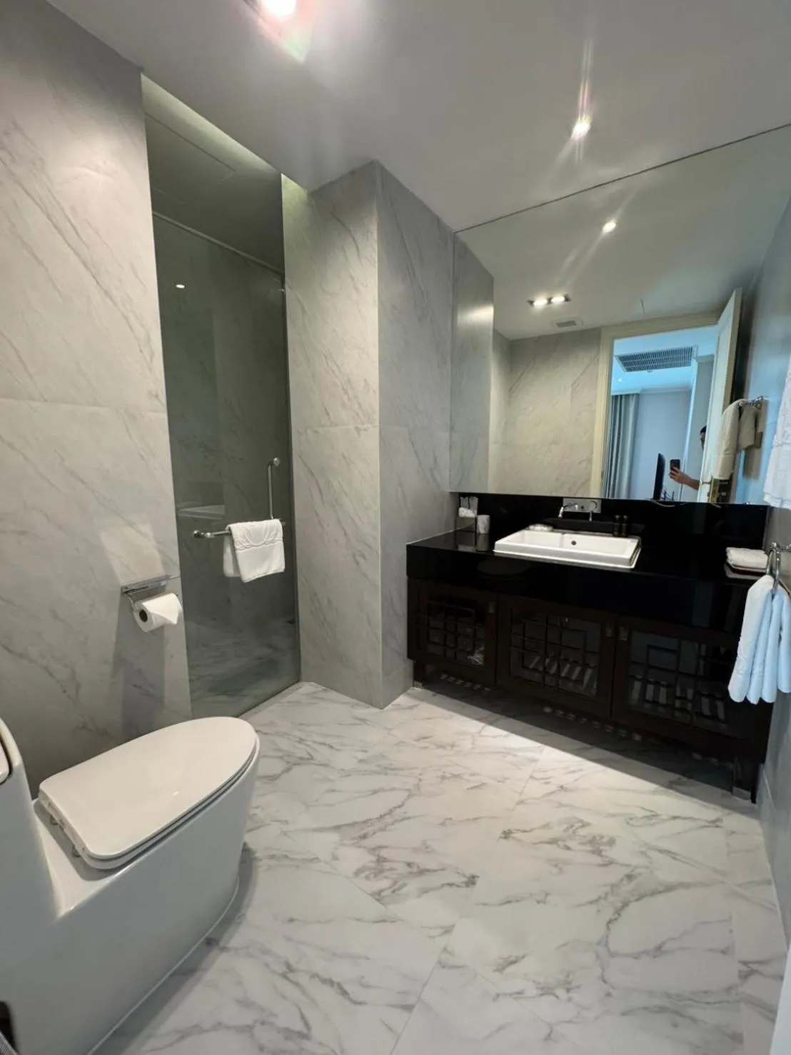 Rongratana Executive Residence Bangkok