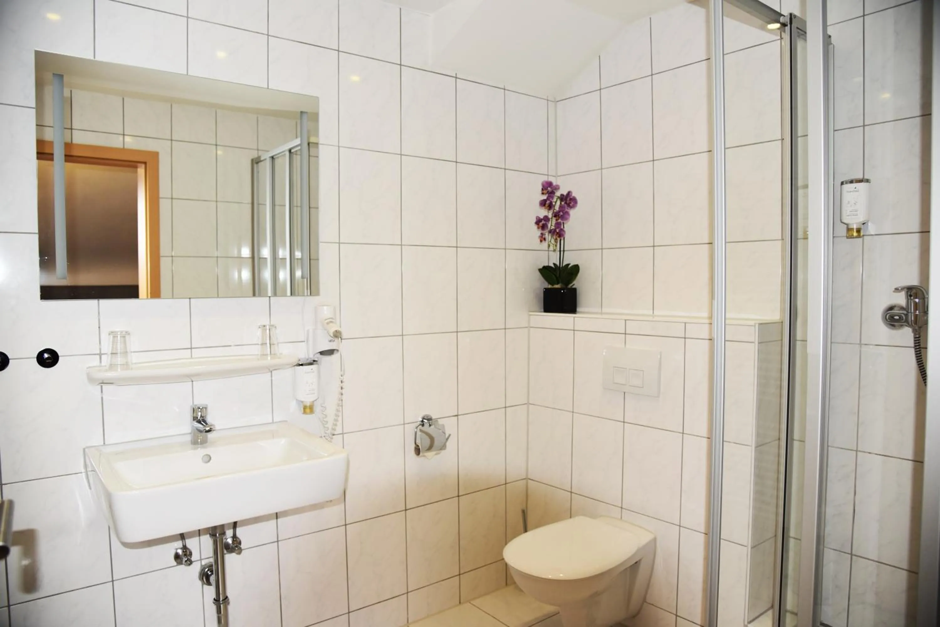 Bathroom in Garni-Hotel zur Krone