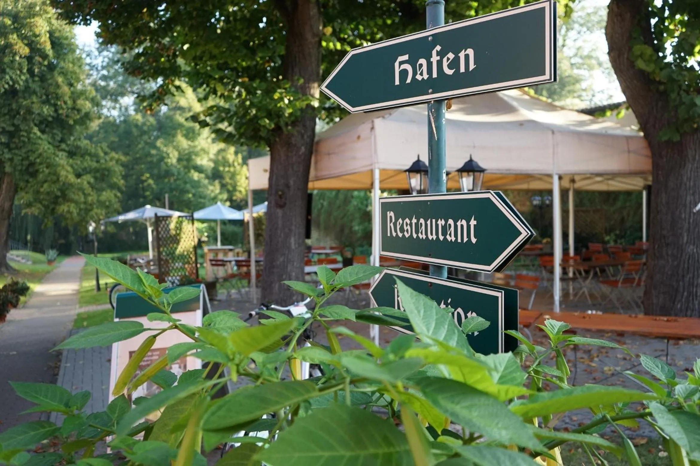 Property logo or sign in Radduscher Hafen