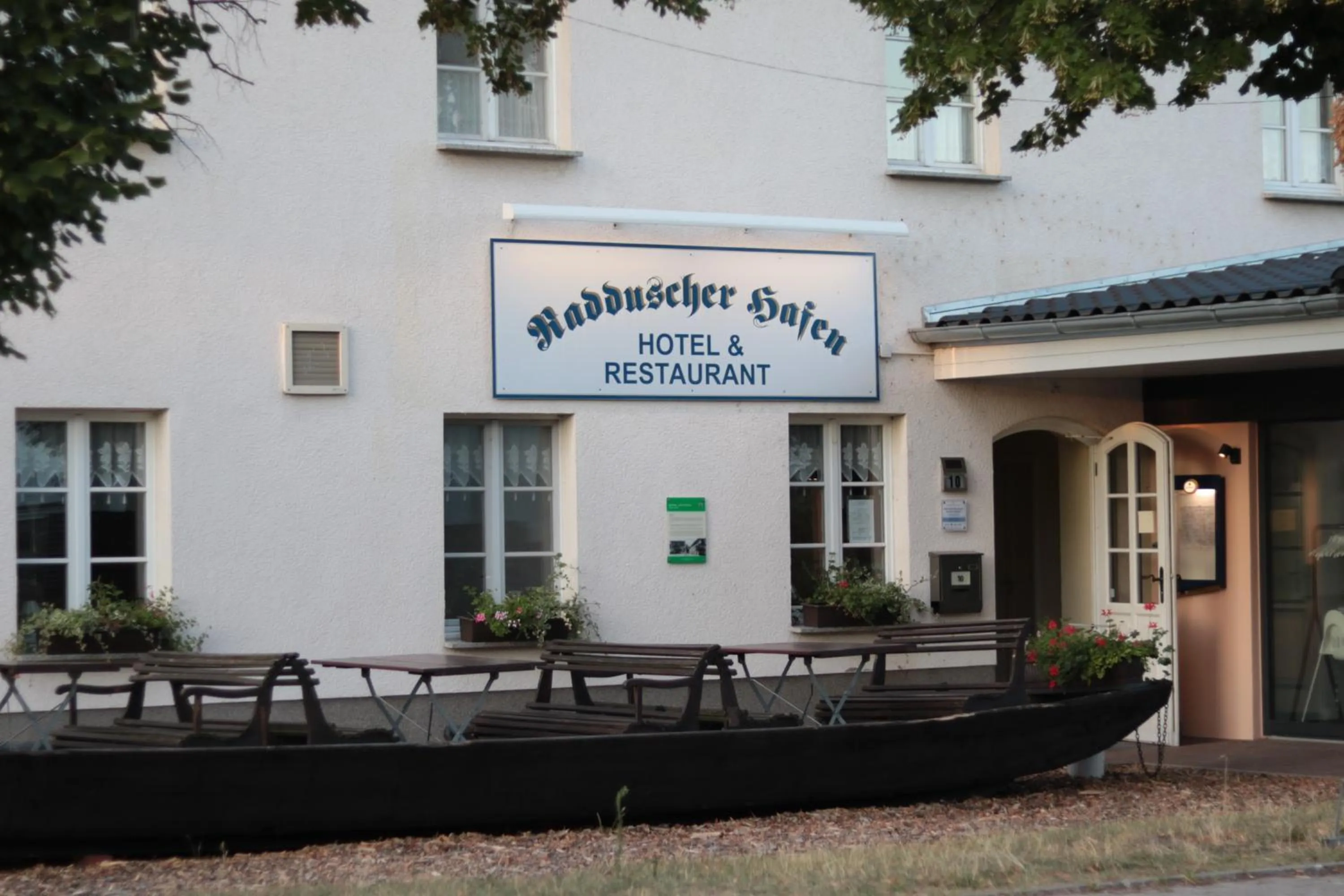 Restaurant/places to eat in Radduscher Hafen