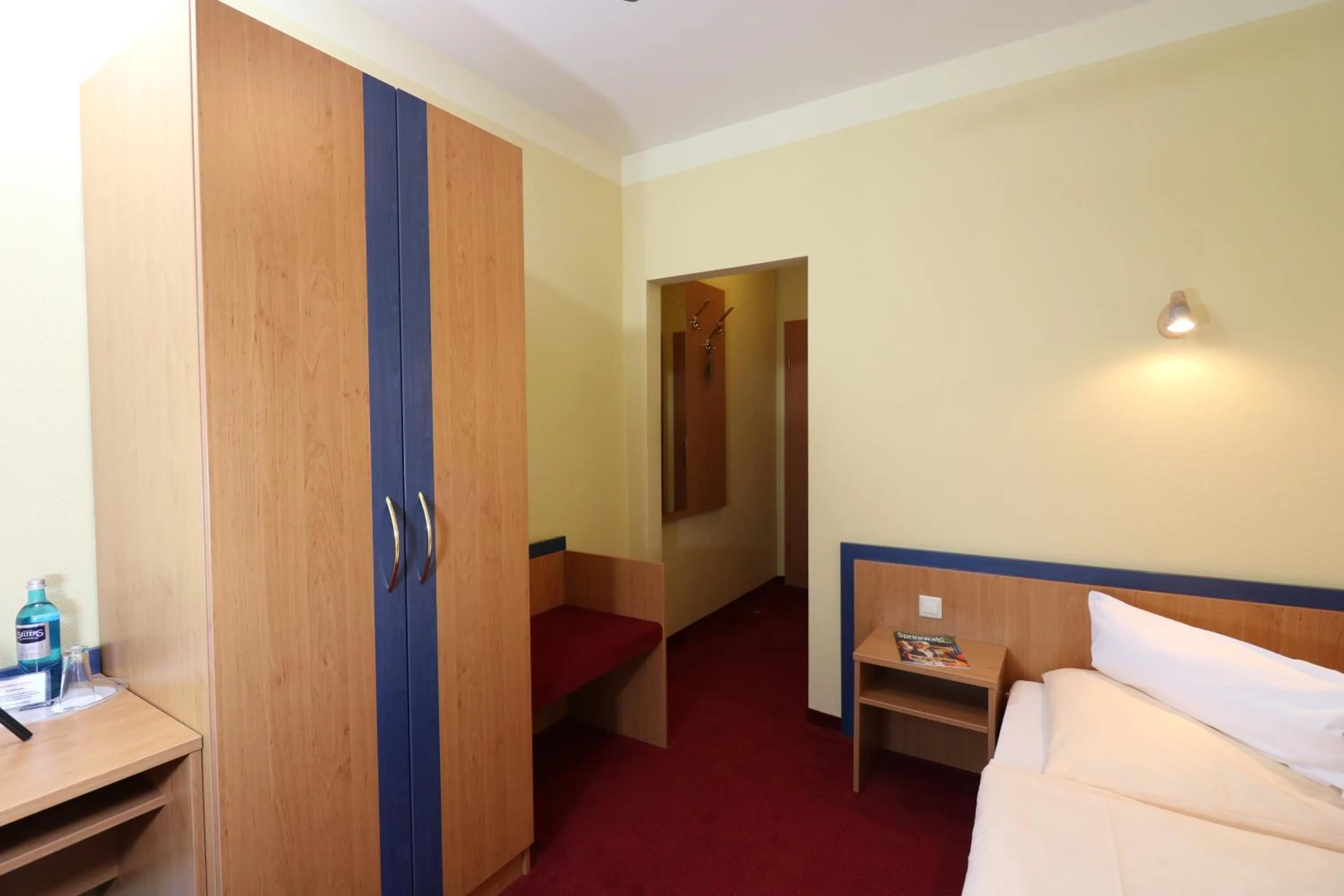 Bed in Radduscher Hafen