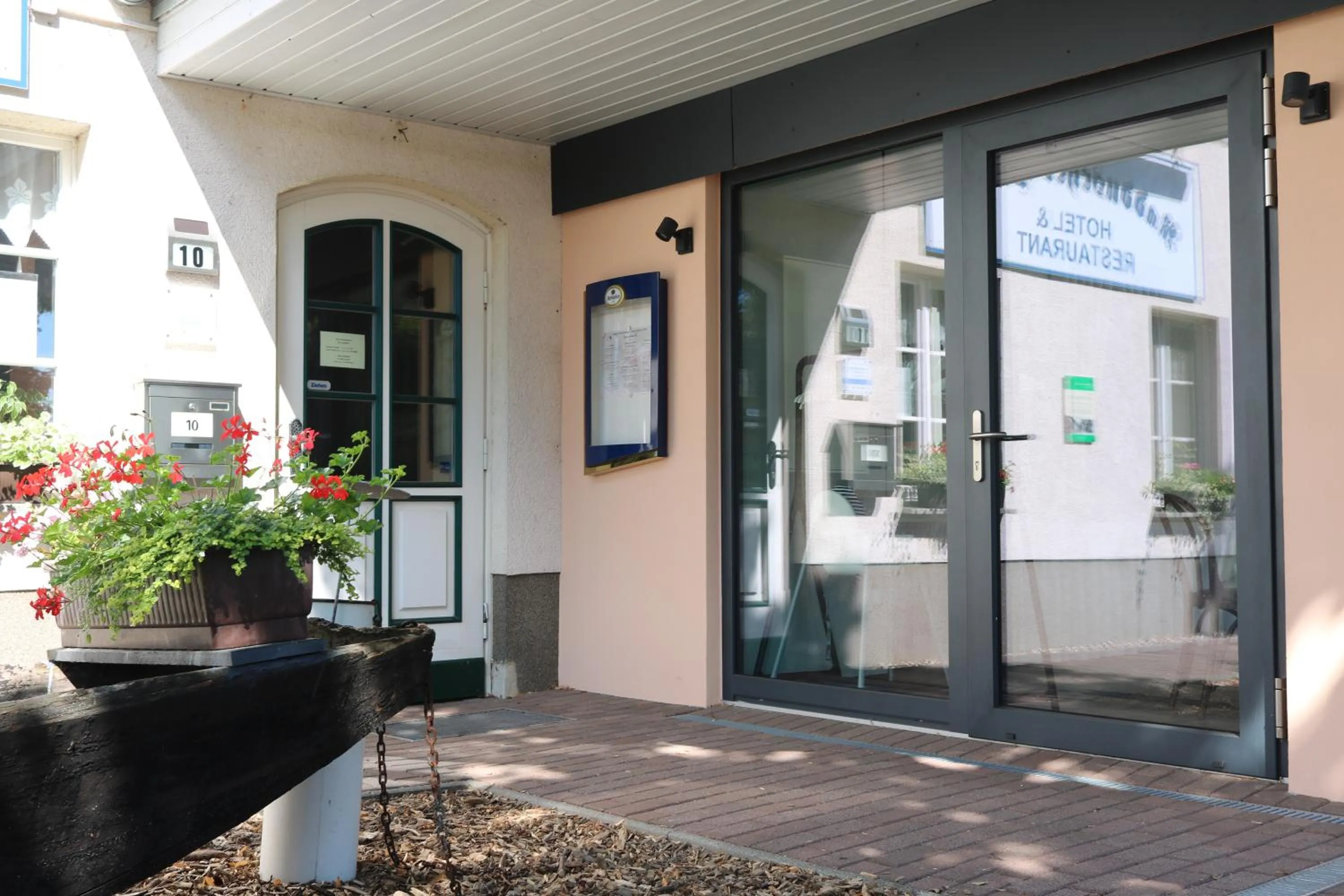 Restaurant/places to eat in Radduscher Hafen