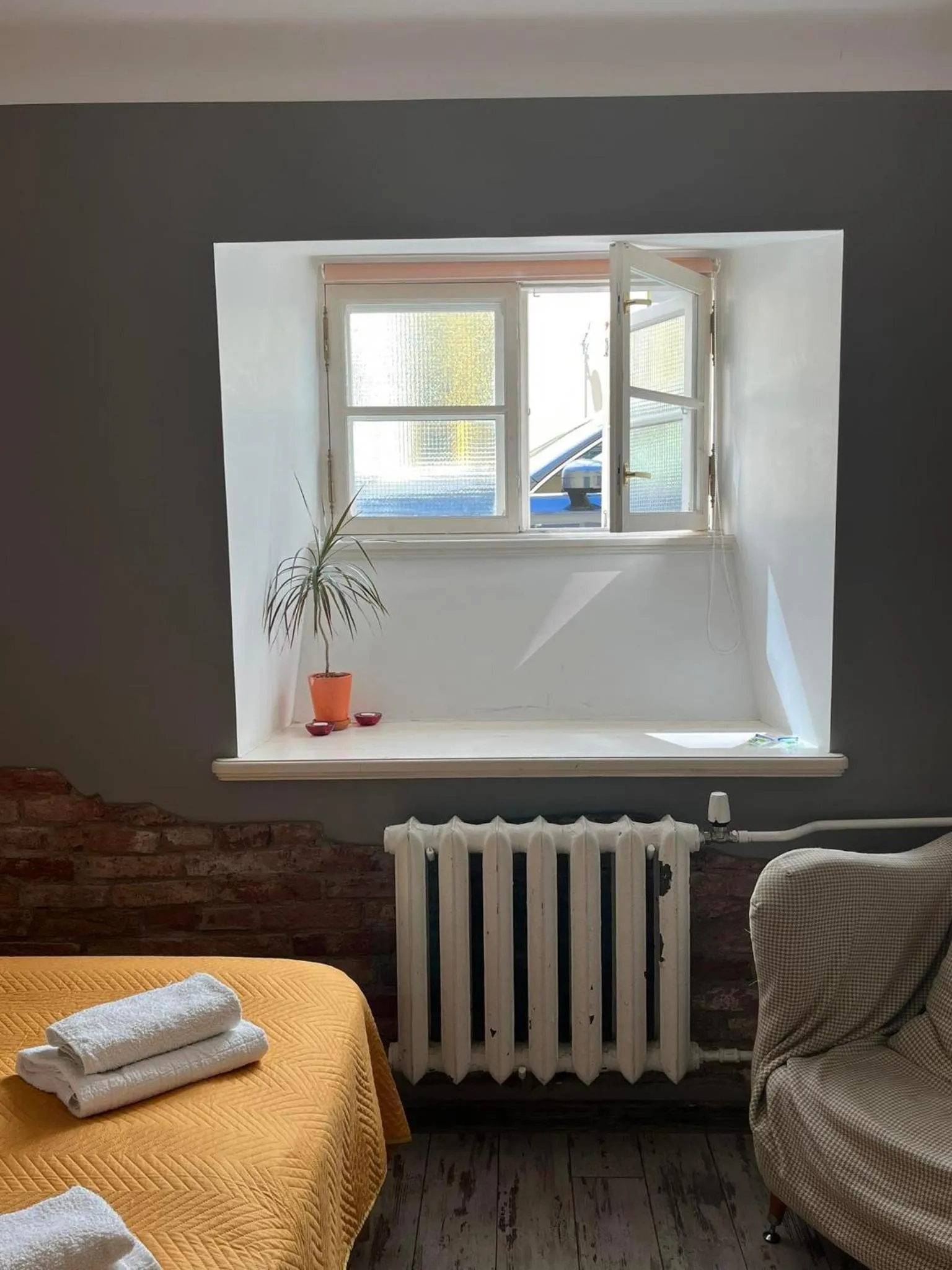 Bed in Godart Rooms Guesthouse