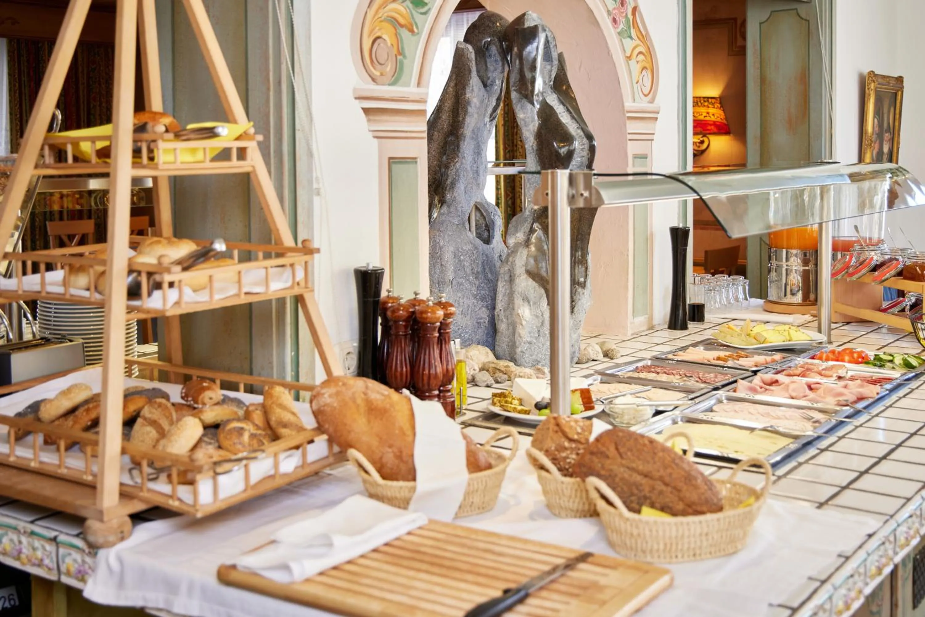 Buffet breakfast in Alpenhotel Rieger