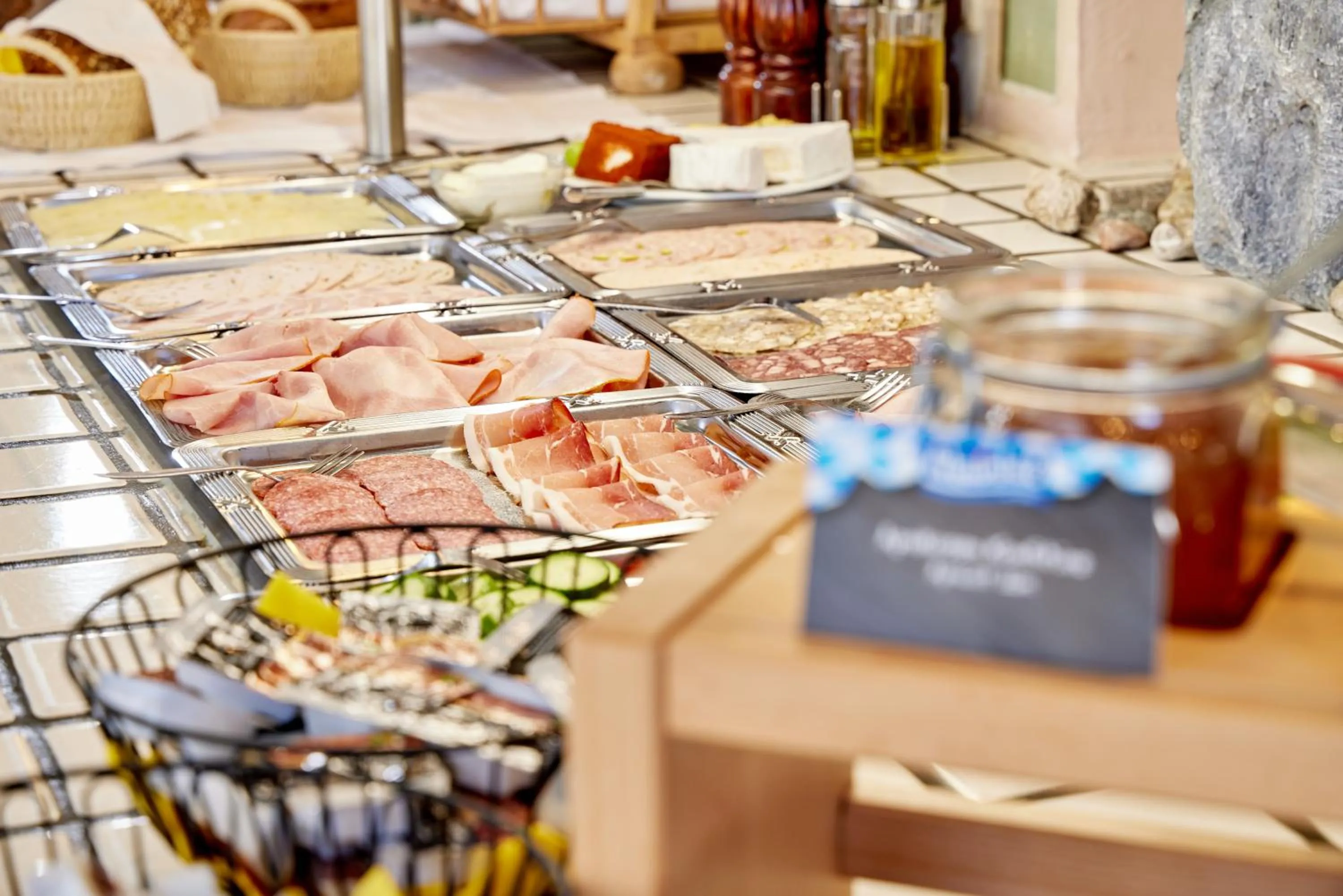 Buffet breakfast in Alpenhotel Rieger