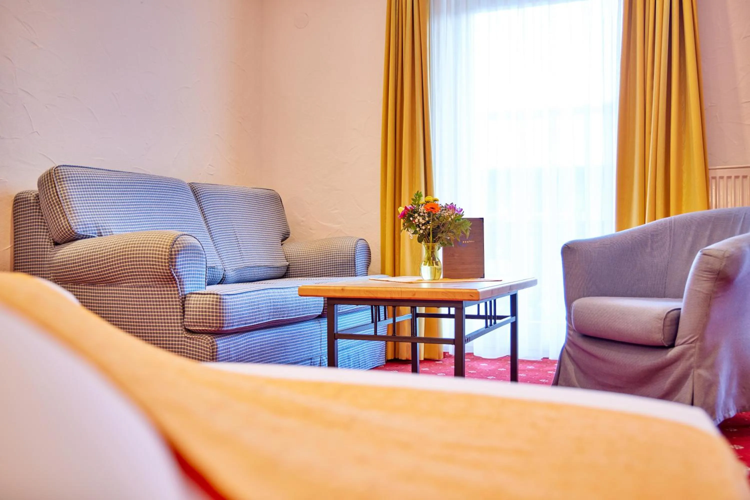 Seating area in Alpenhotel Rieger