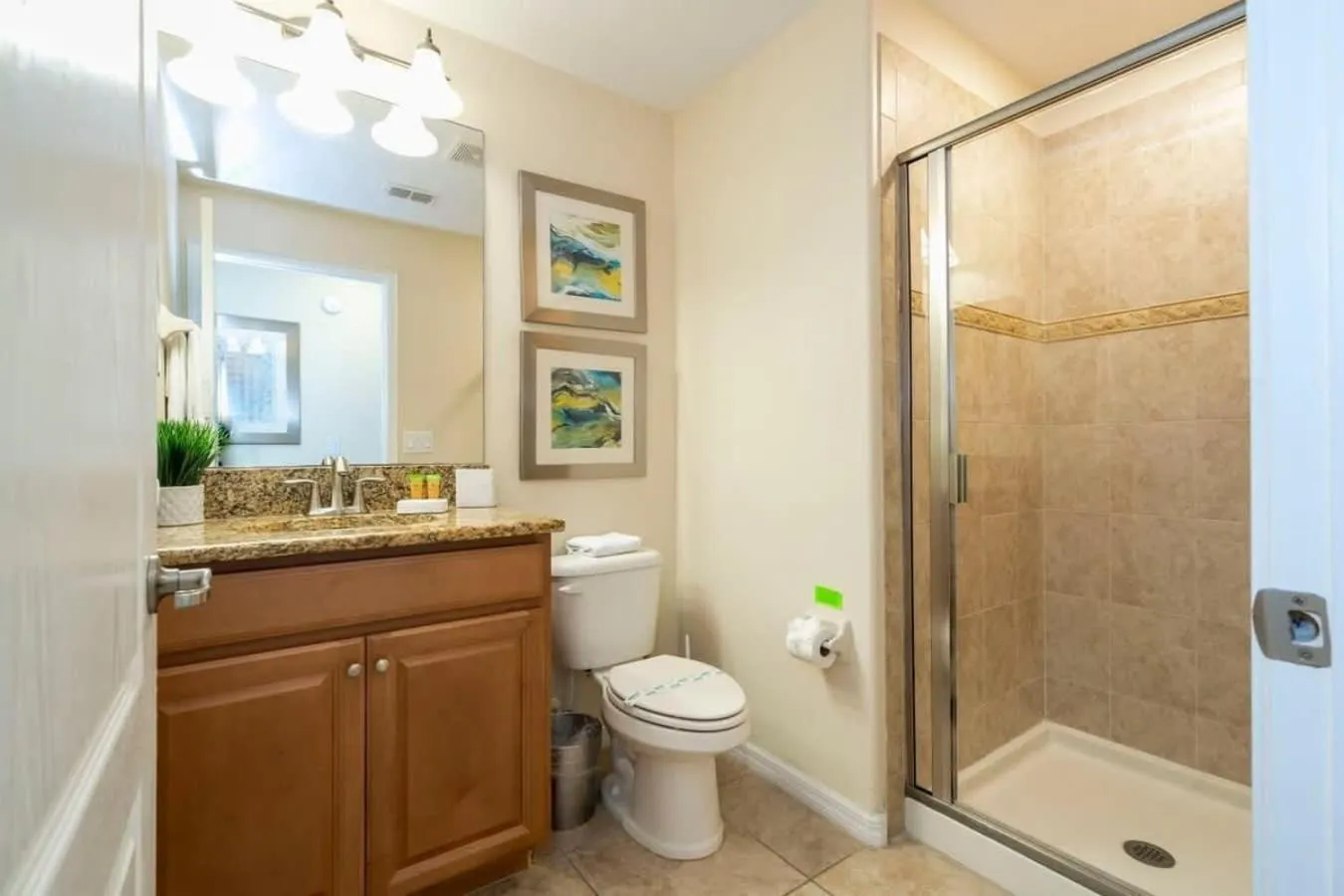 Five Bedrooms TownHome with Pool 4849