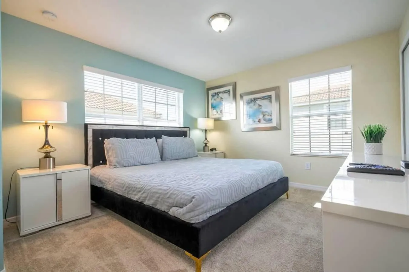 Bed in Five Bedrooms TownHome with Pool 4849