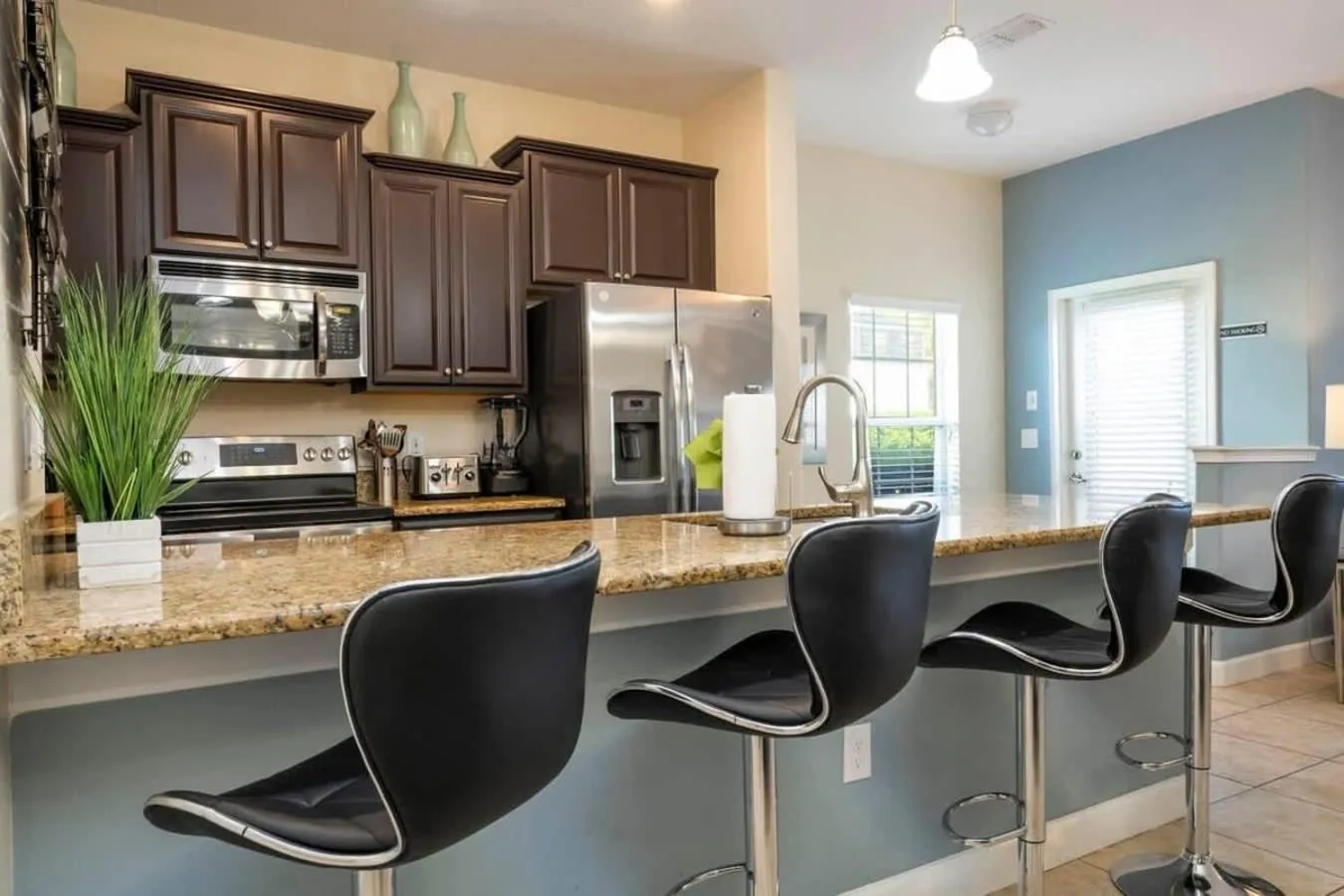 Five Bedrooms TownHome with Pool 4849