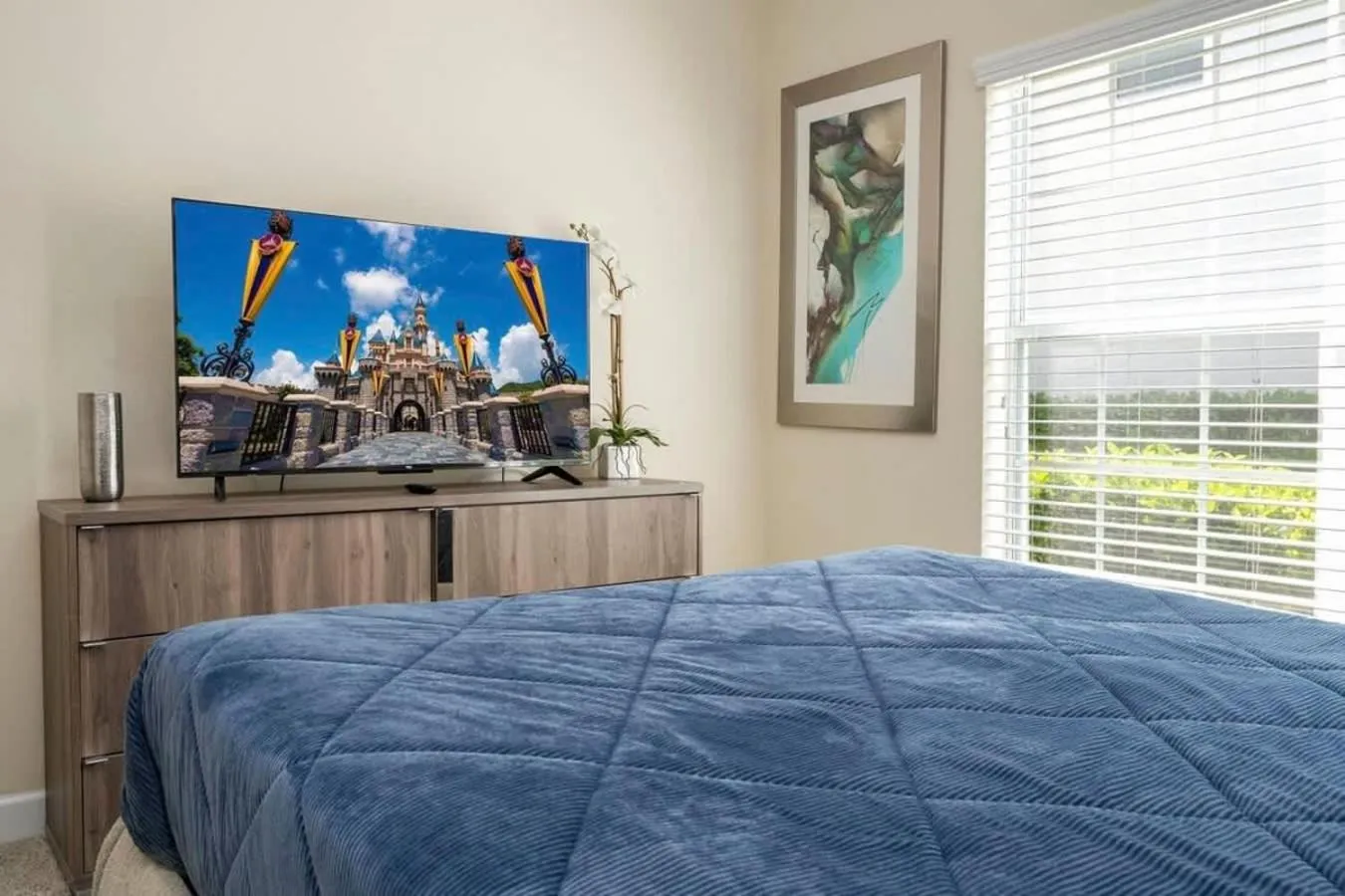 Bed in Five Bedrooms TownHome with Pool 4849