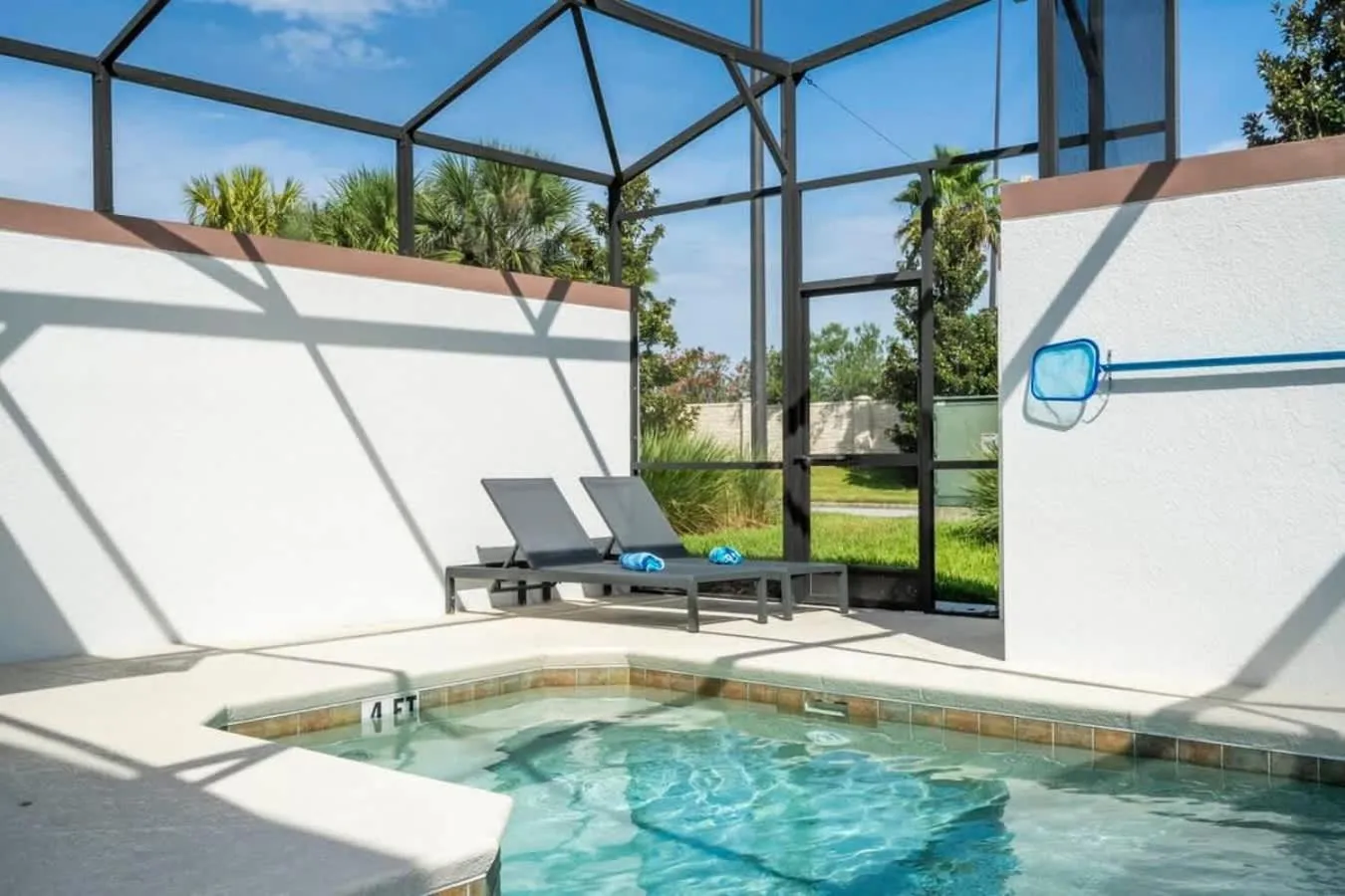 Five Bedrooms TownHome with Pool 4849