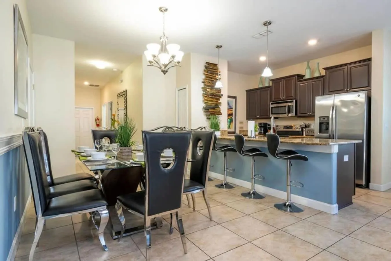 Five Bedrooms TownHome with Pool 4849