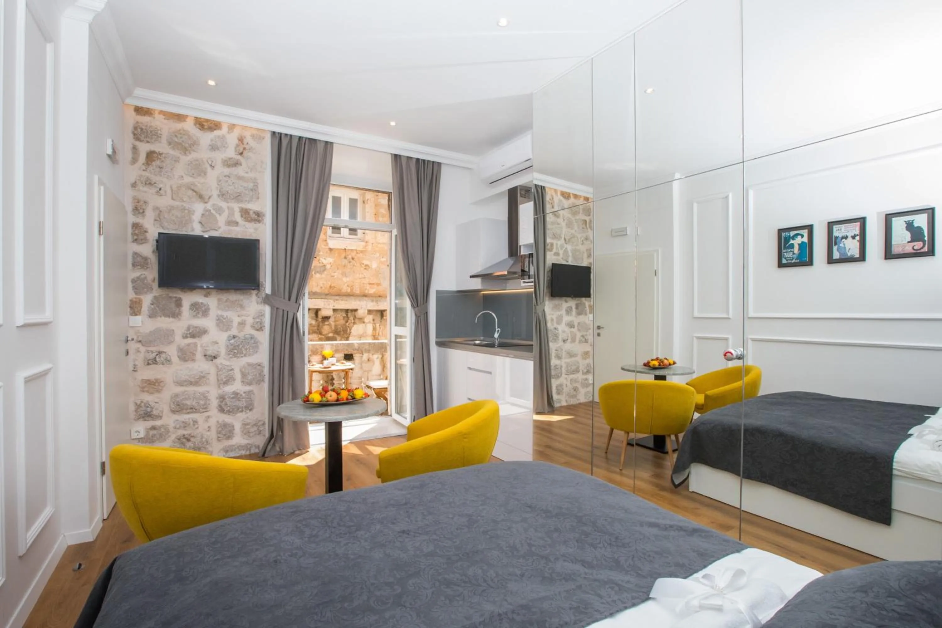 Bedroom in Scalini Palace