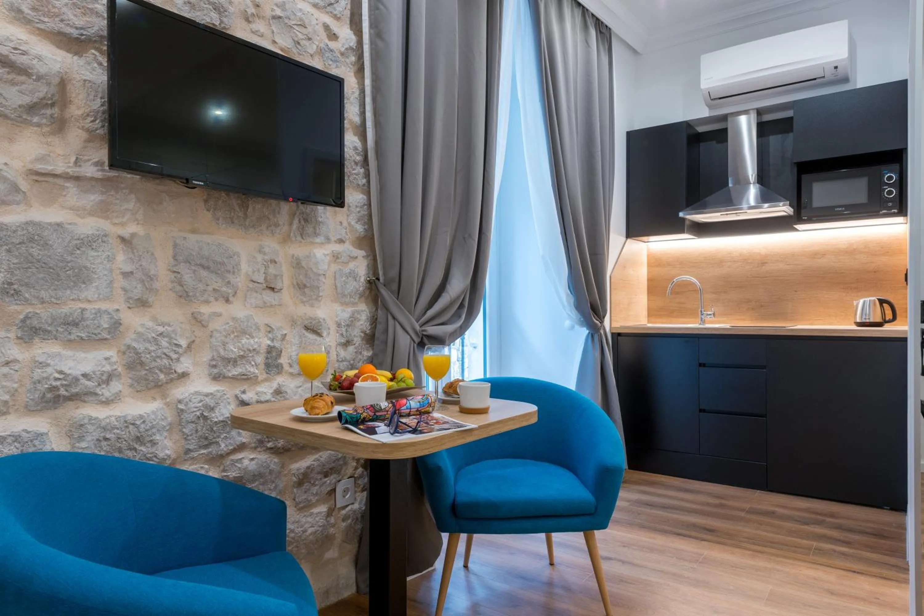 Dining area in Scalini Palace