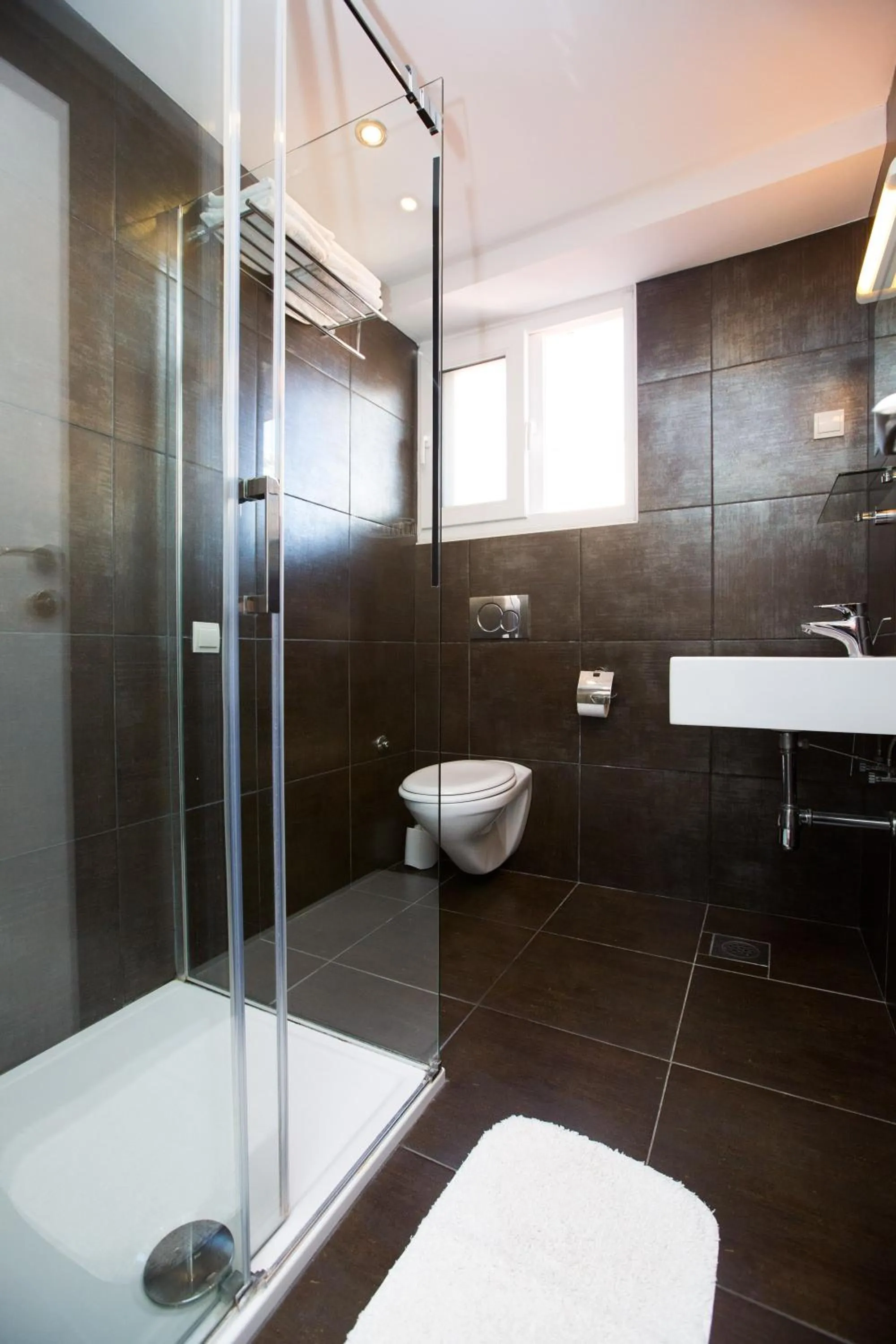 Bathroom in Scalini Palace