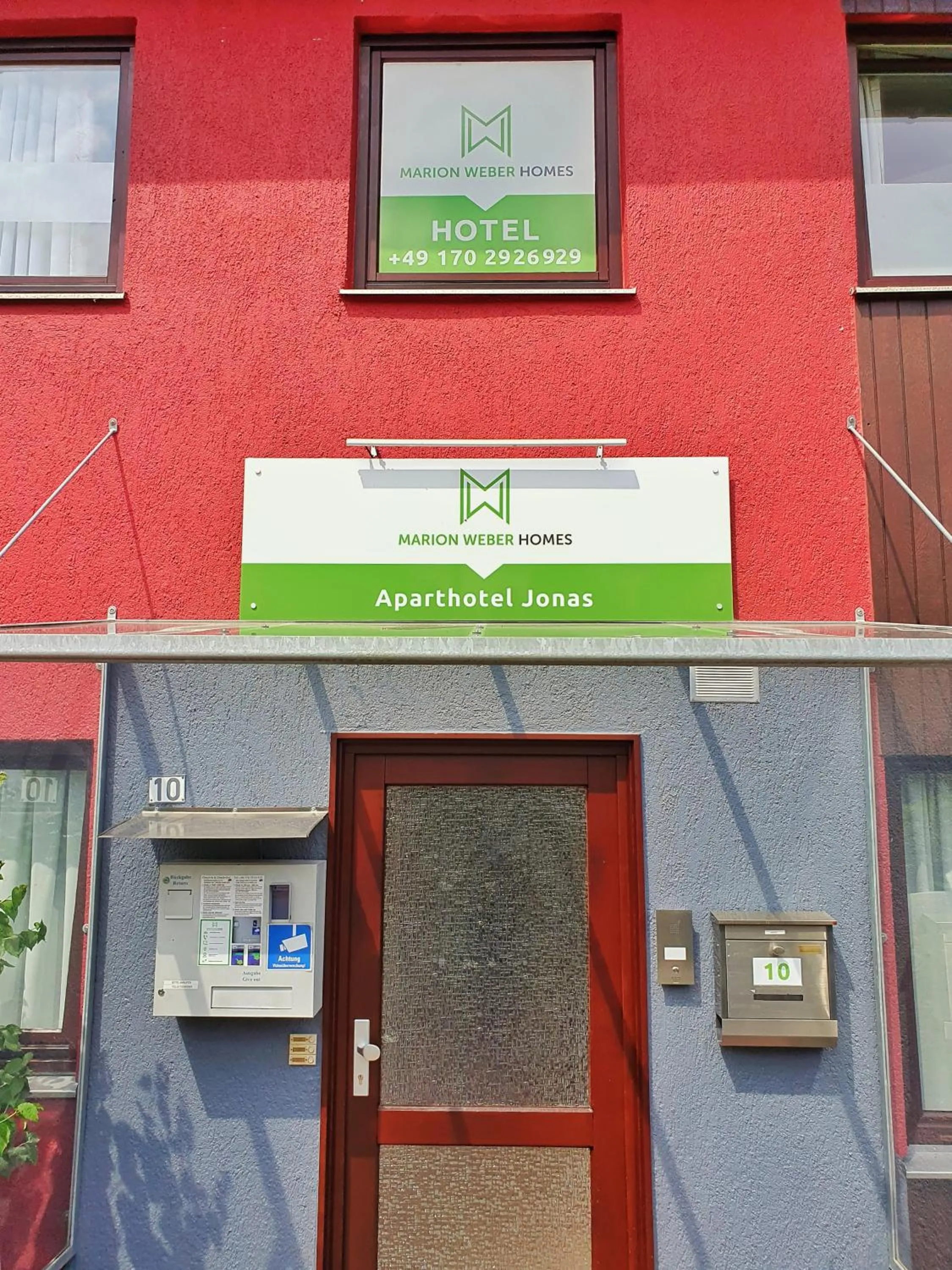 Facade/entrance in Aparthotel Jonas