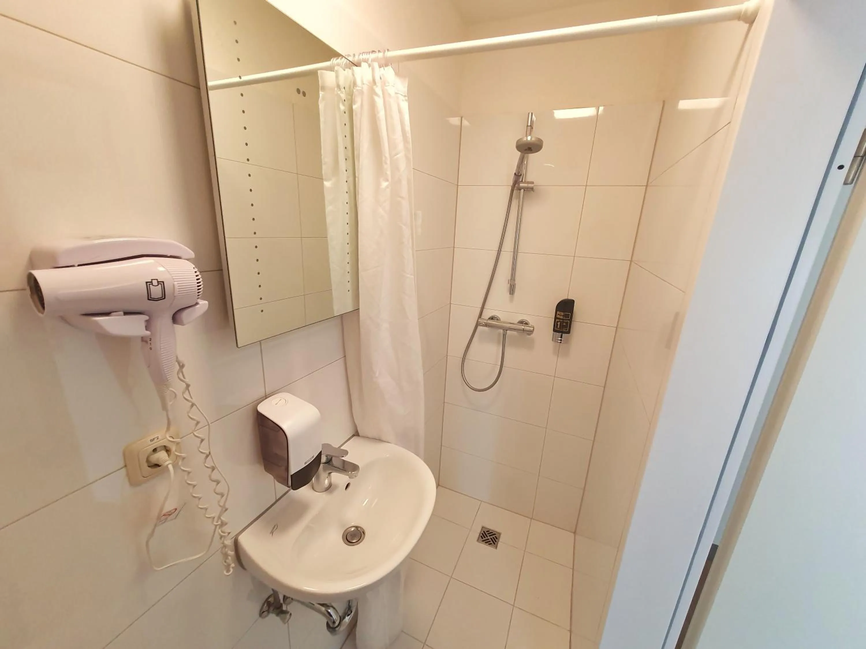 Shower in Aparthotel Jonas