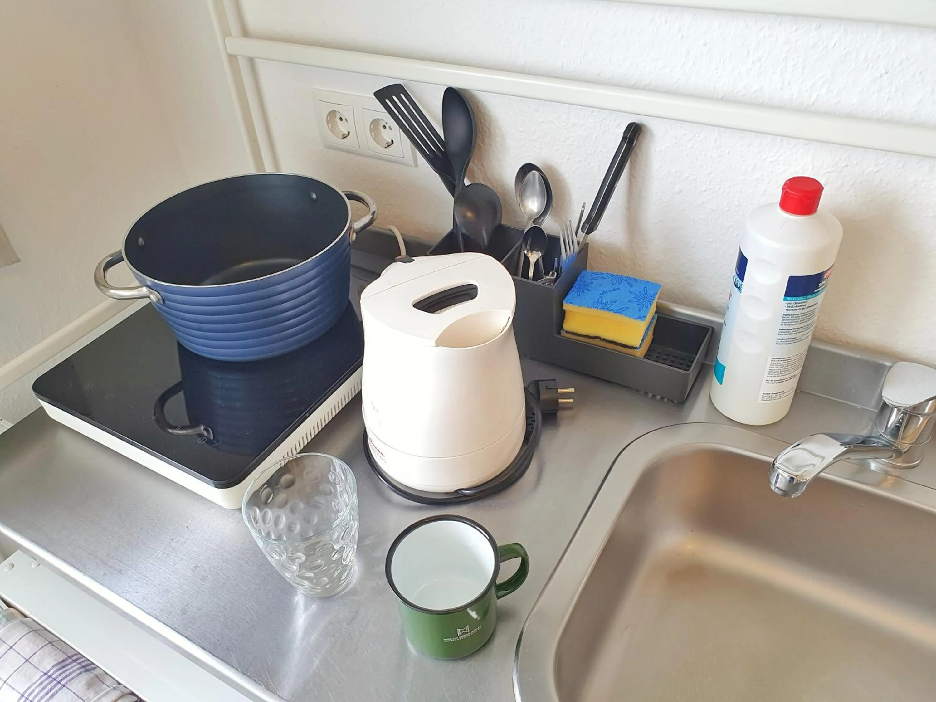 Kitchen or kitchenette in Aparthotel Jonas