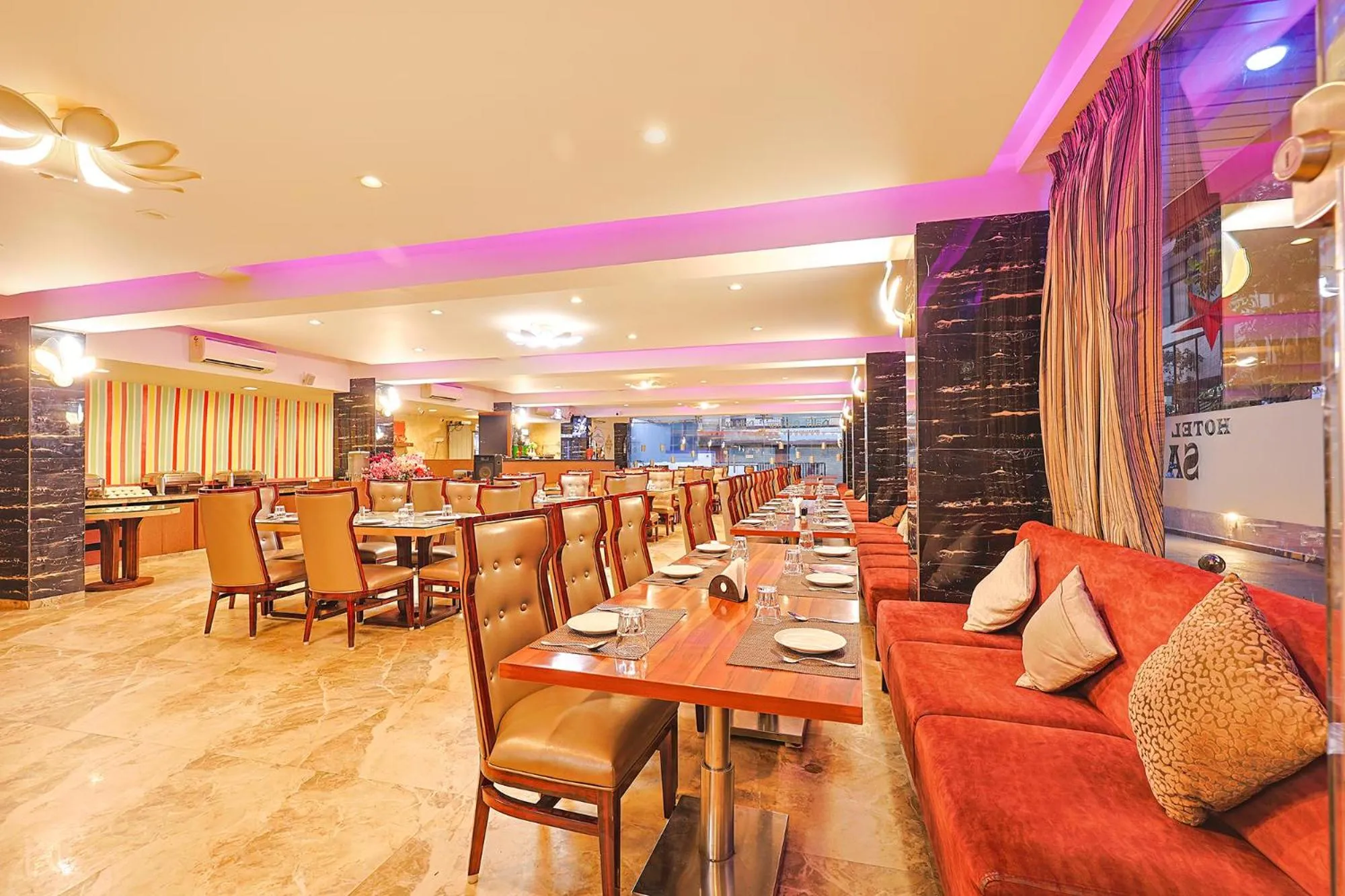 Restaurant/places to eat in Fabhotel Prime Sarala Crown - 500M From Calangute Beach