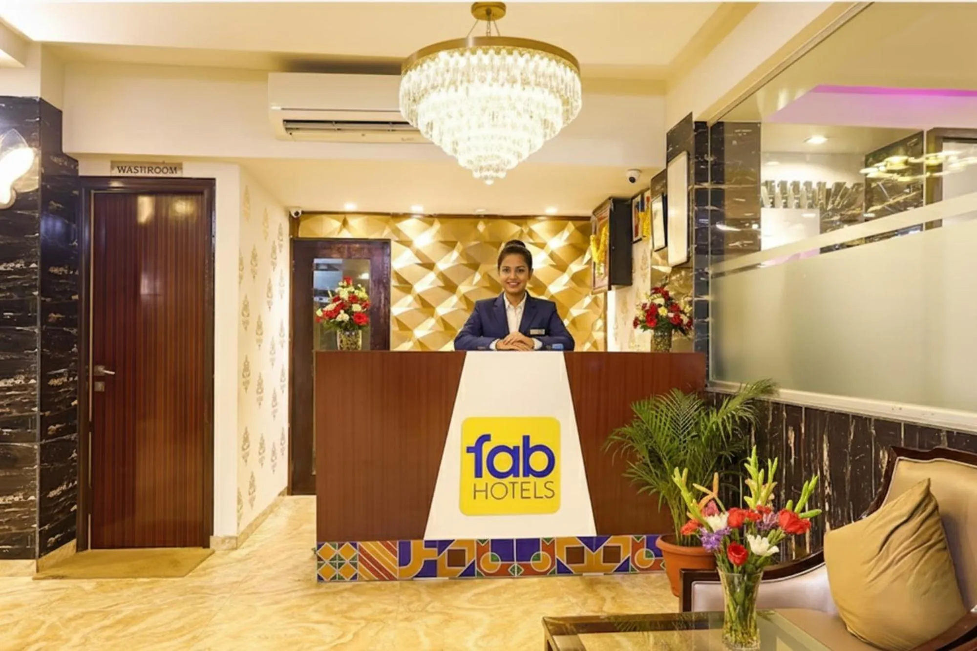 Lobby or reception in Fabhotel Prime Sarala Crown - 500M From Calangute Beach