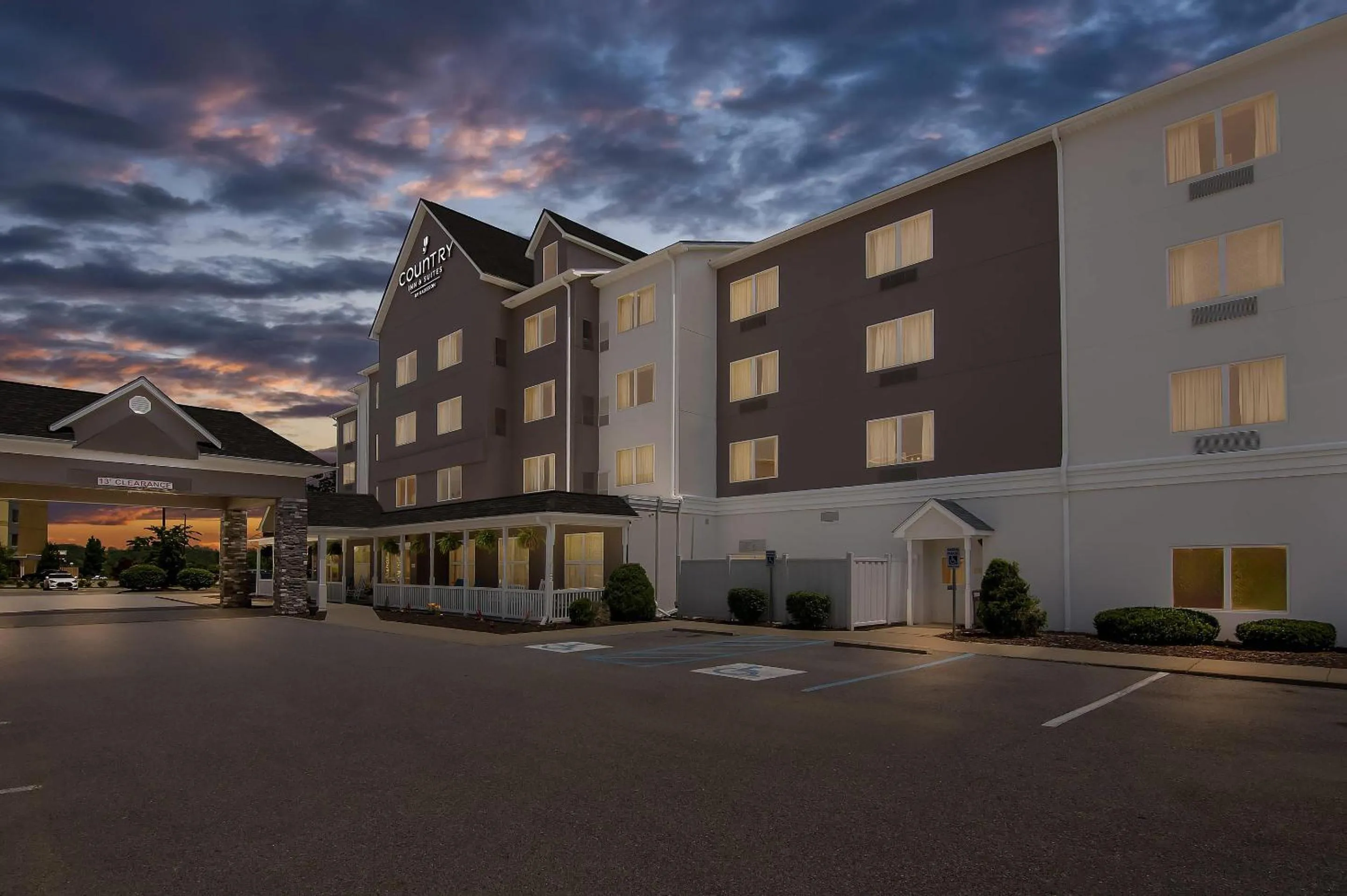 Property building in Country Inn & Suites by Radisson, Princeton, WV