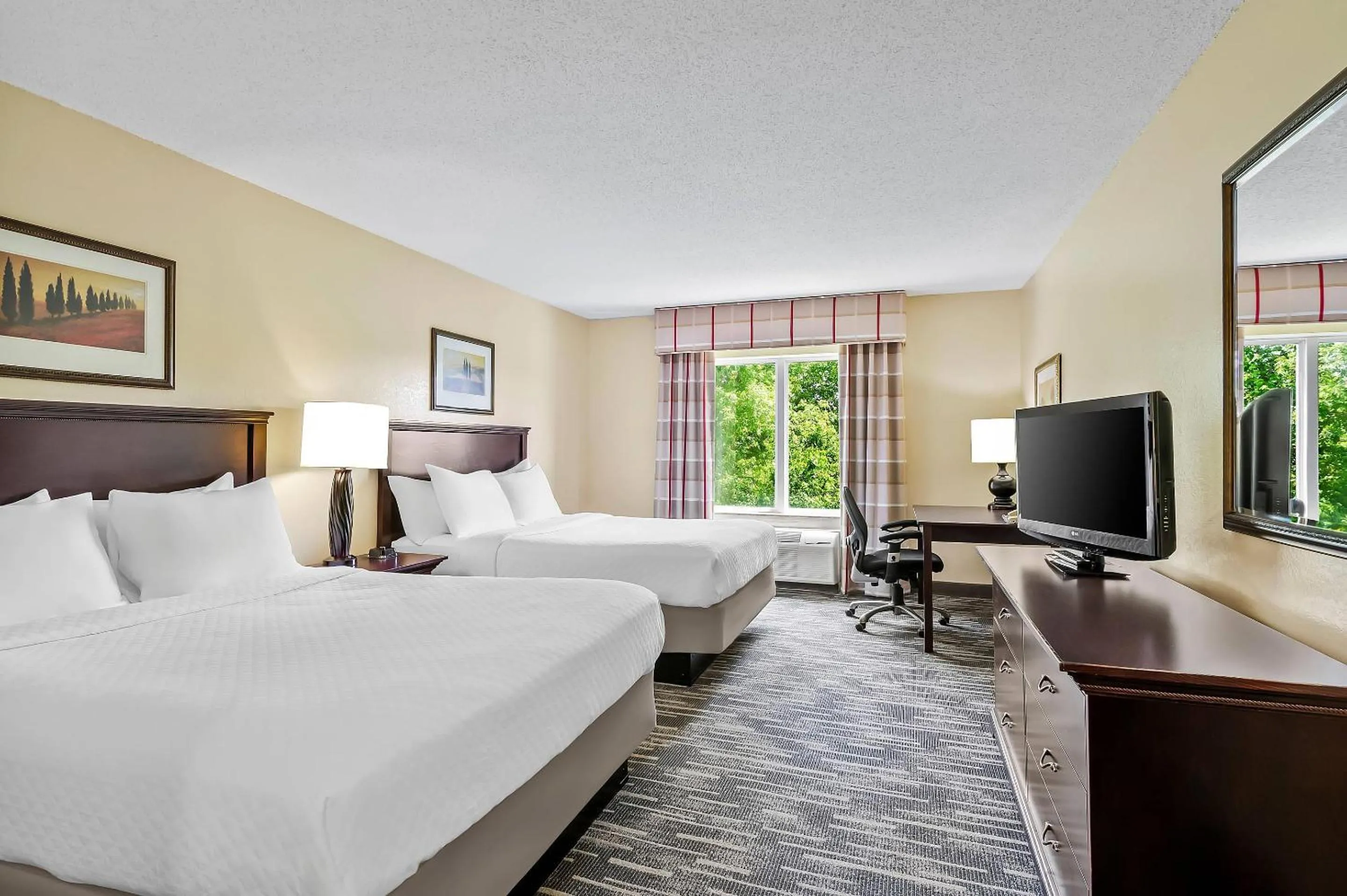 Bedroom, Bed in Country Inn & Suites by Radisson, Princeton, WV