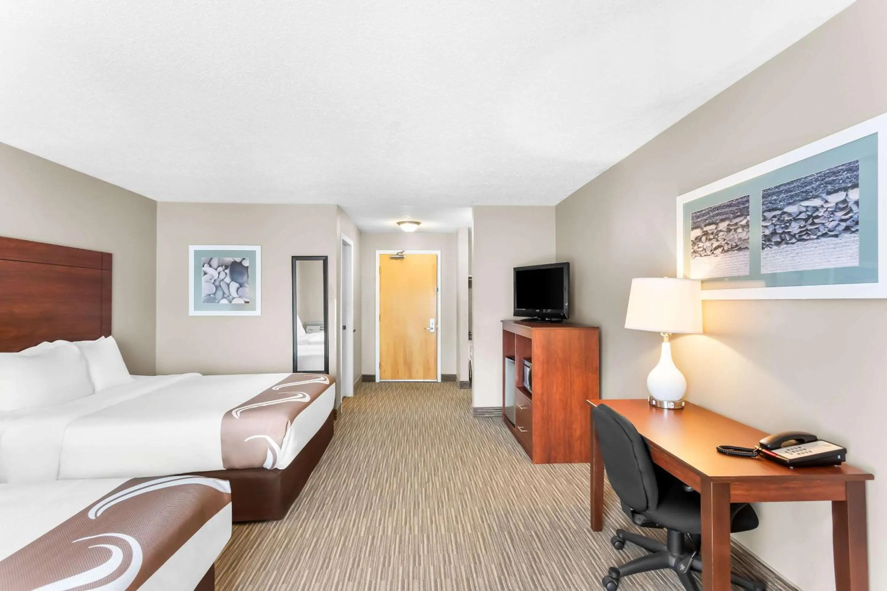 Bedroom, Bed in Quality Inn & Suites Gorham Riverside