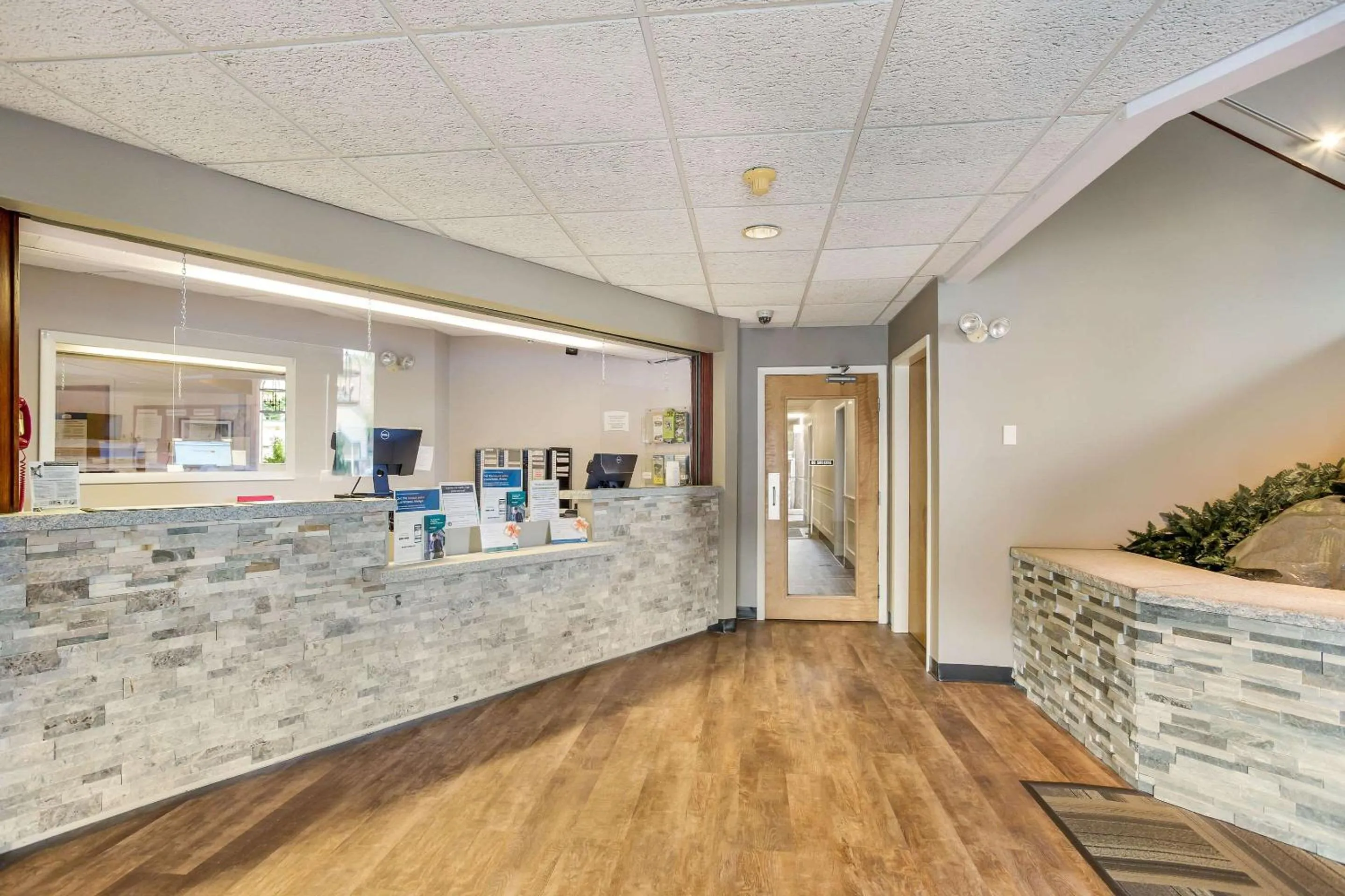 Lobby or reception in Quality Inn & Suites Gorham Riverside