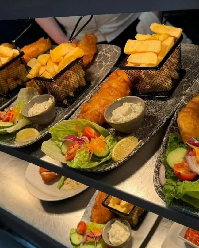 The Knowes Hotel & Restaurant