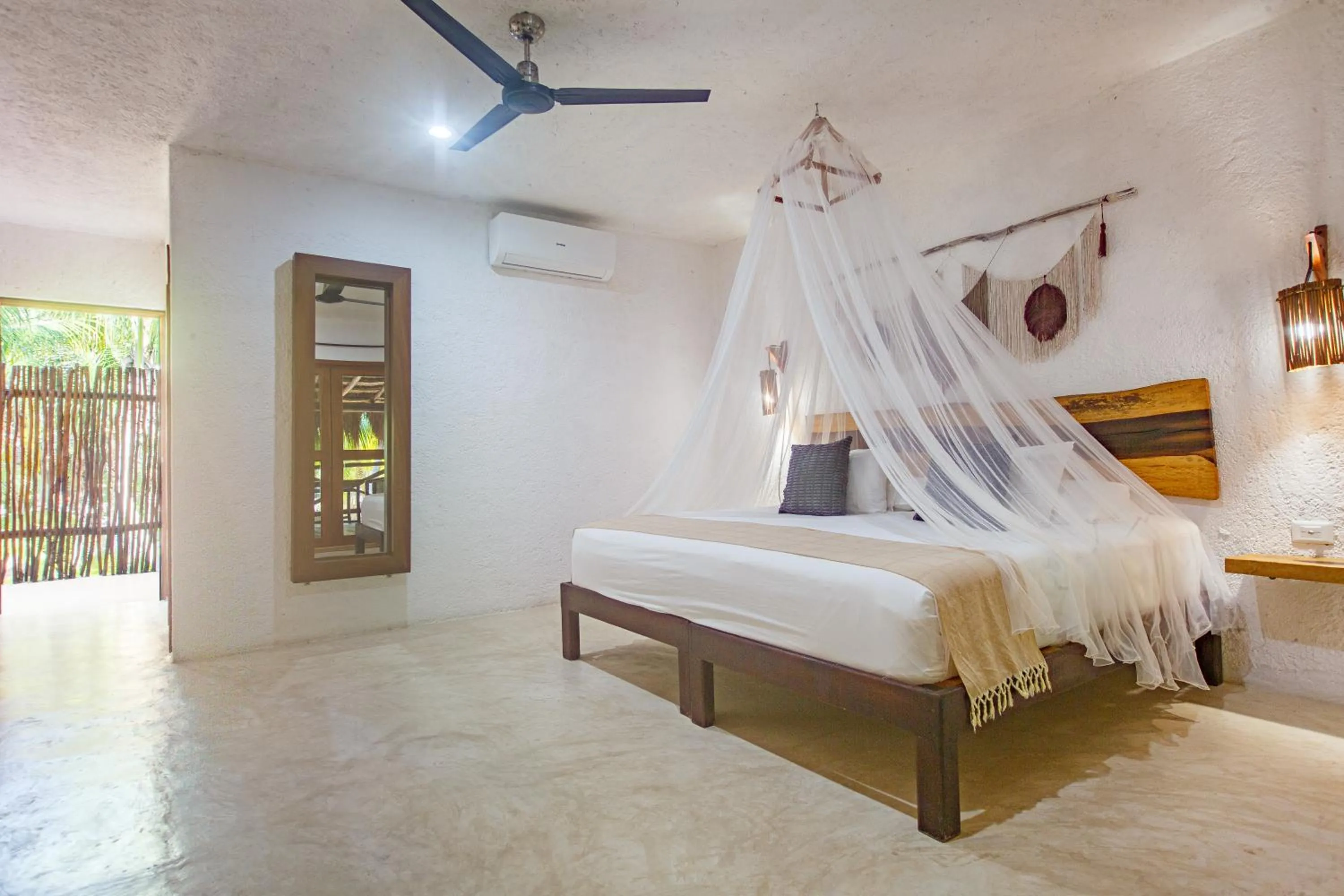 Photo of the whole room, Bed in Zomay Beachfront Holbox
