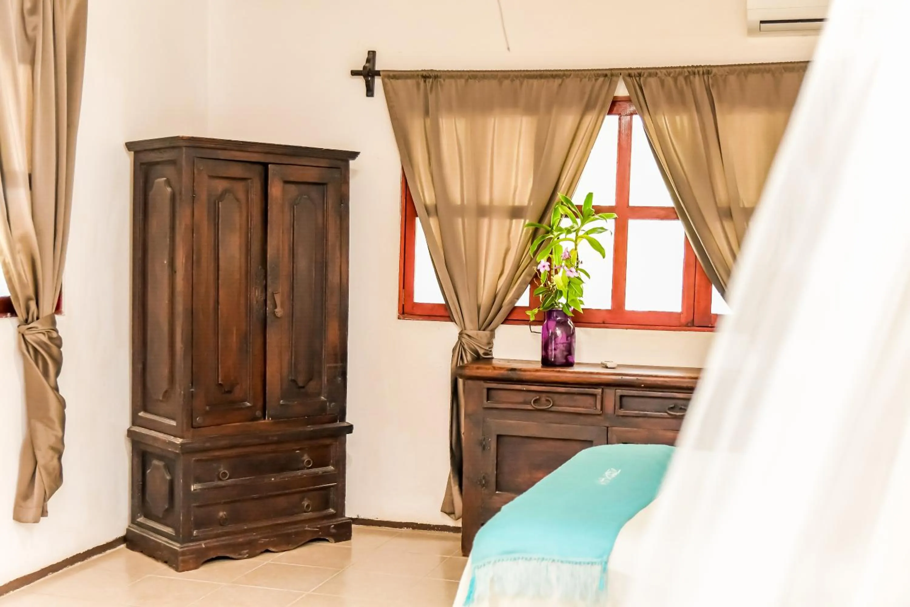storage, Bed in Zomay Beachfront Holbox