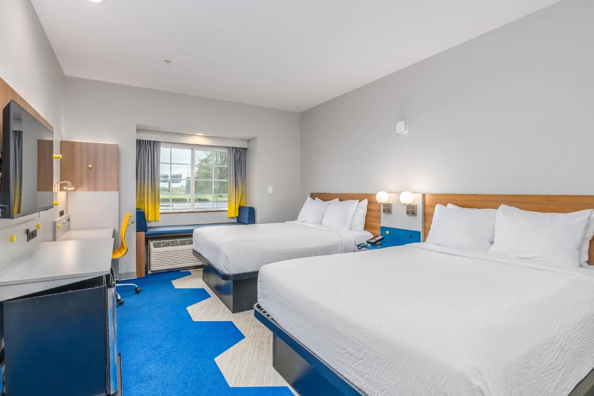 Bedroom, Bed in Microtel Inn and Suites Montgomery