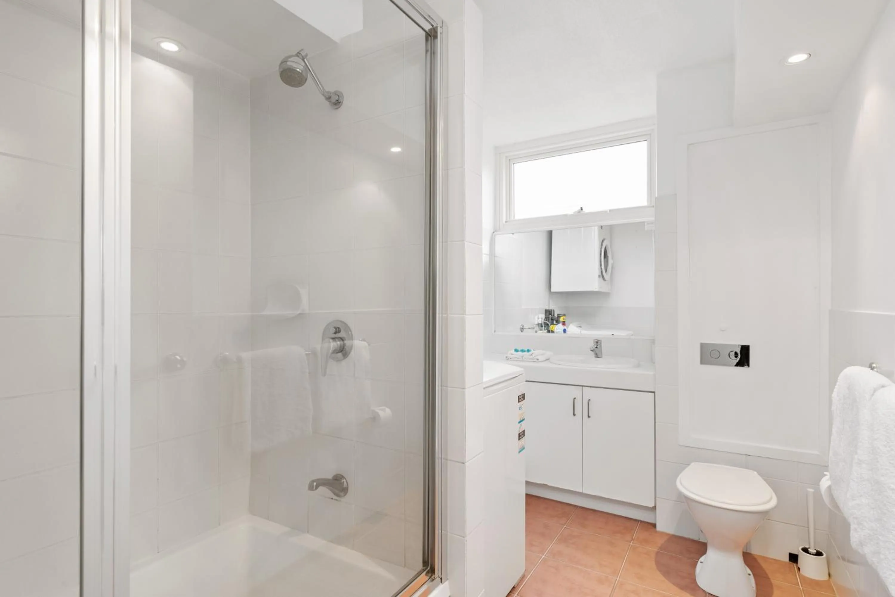 Shower in 84 The Spit Holiday Apartments