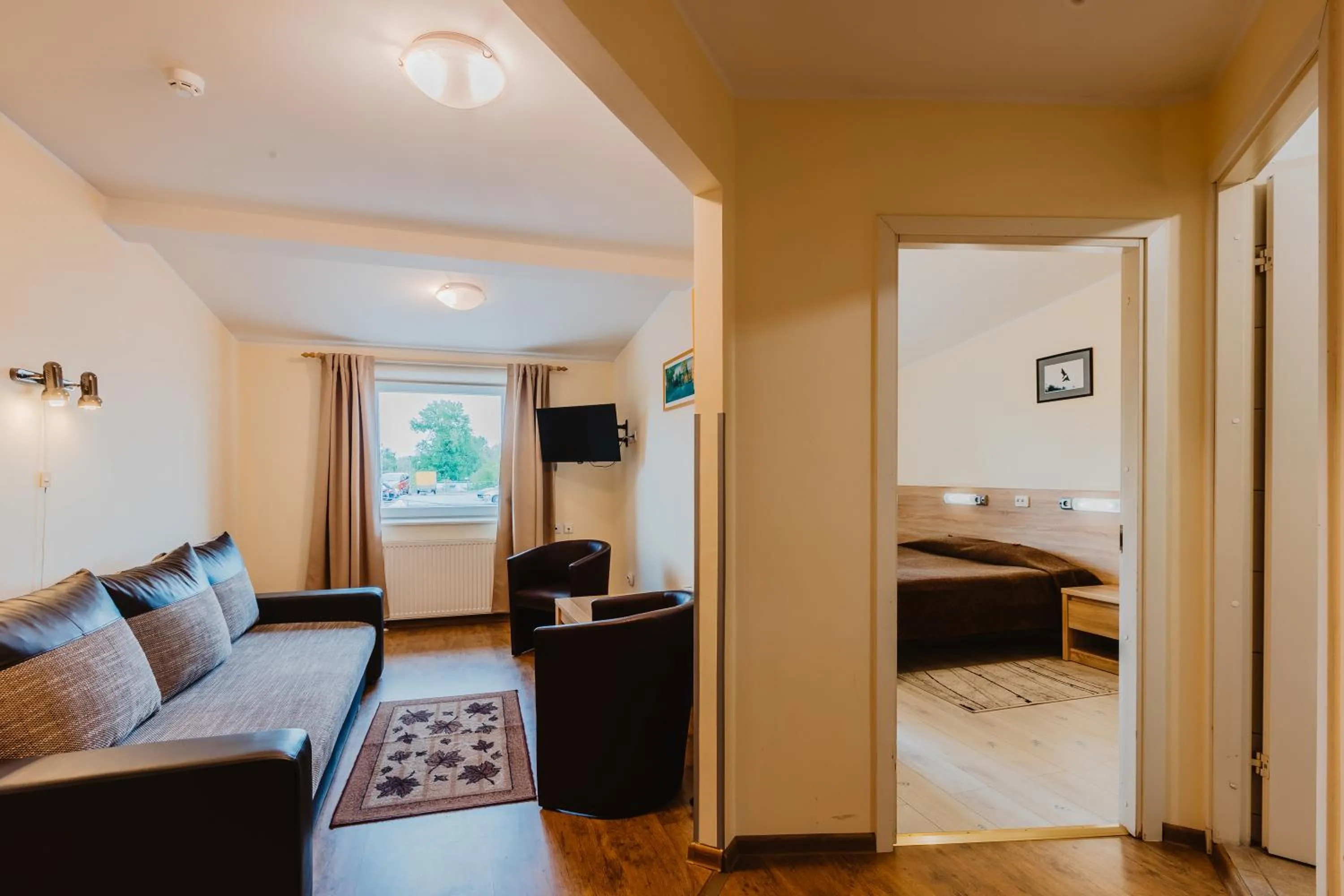 Living room, Bed in Aleksandri Hotel