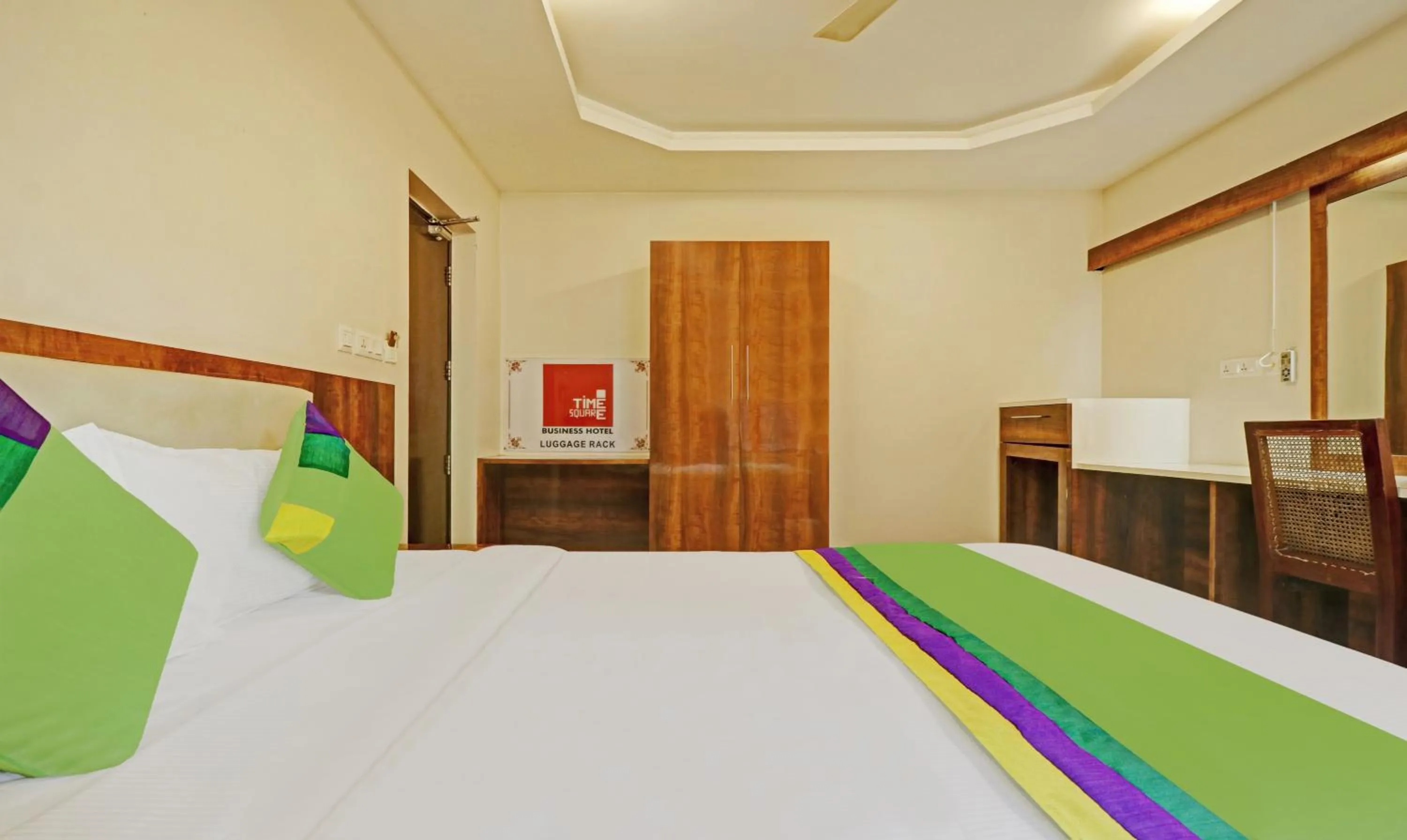 Bedroom, Bed in Treebo Time Square Marine Drive