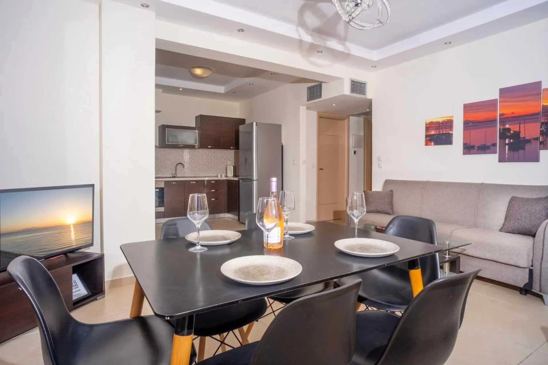 Kitchen or kitchenette in Belohorizonte Fine Accommodation