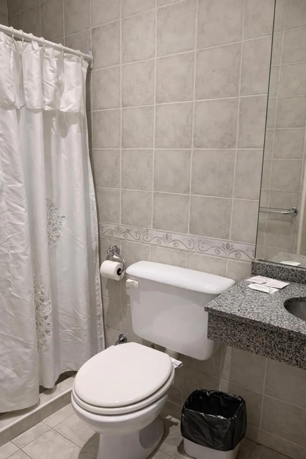 Bathroom in Hotel Milan