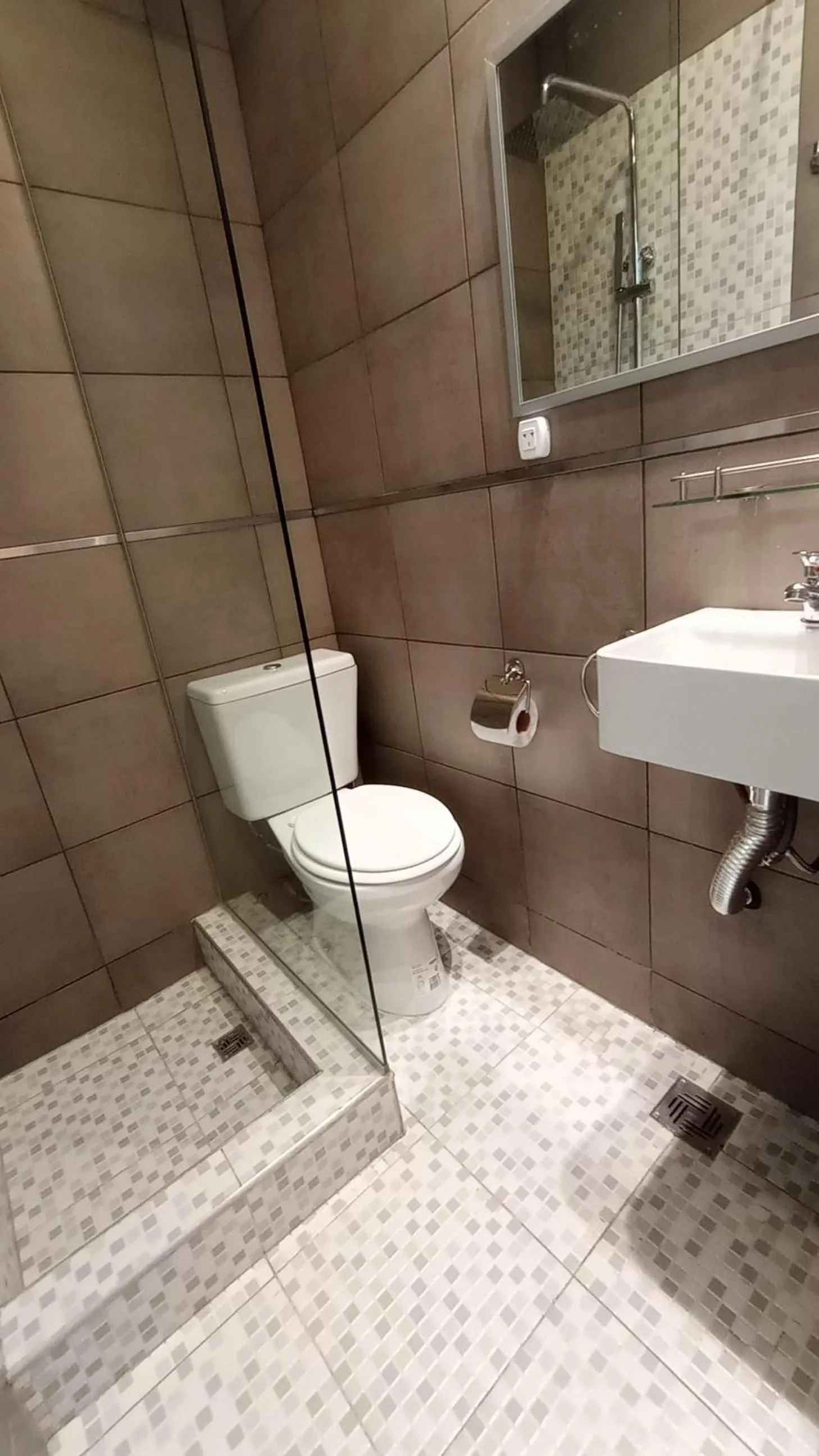 Bathroom in Hotel Milan