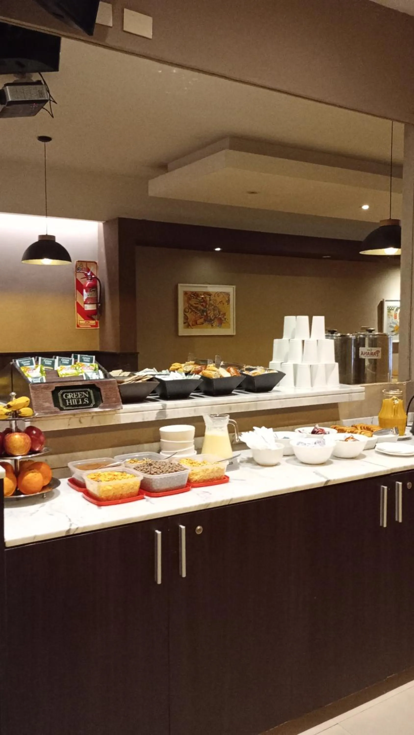 Buffet breakfast in Hotel Milan