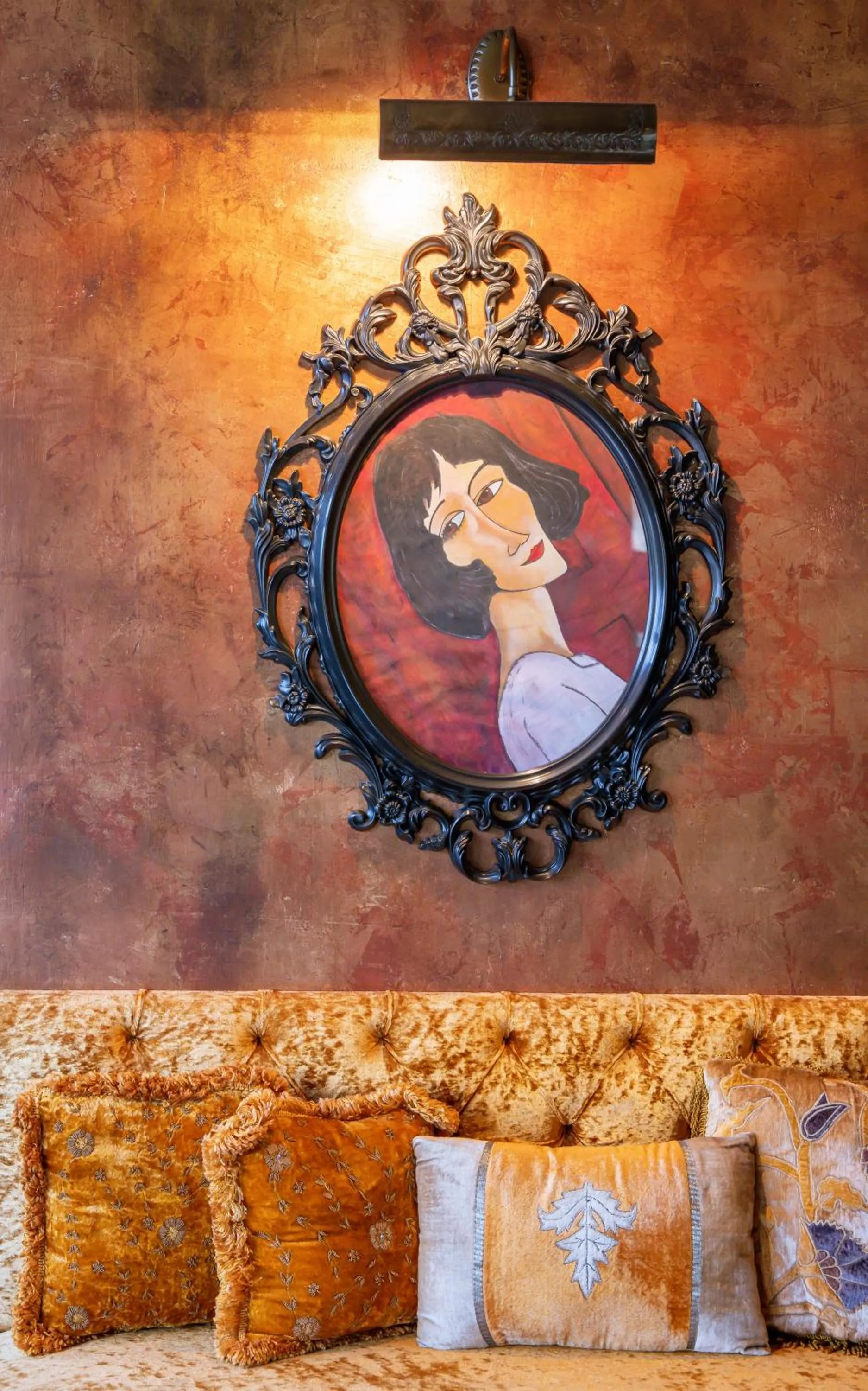 Decorative detail in Çetmihan Hotel