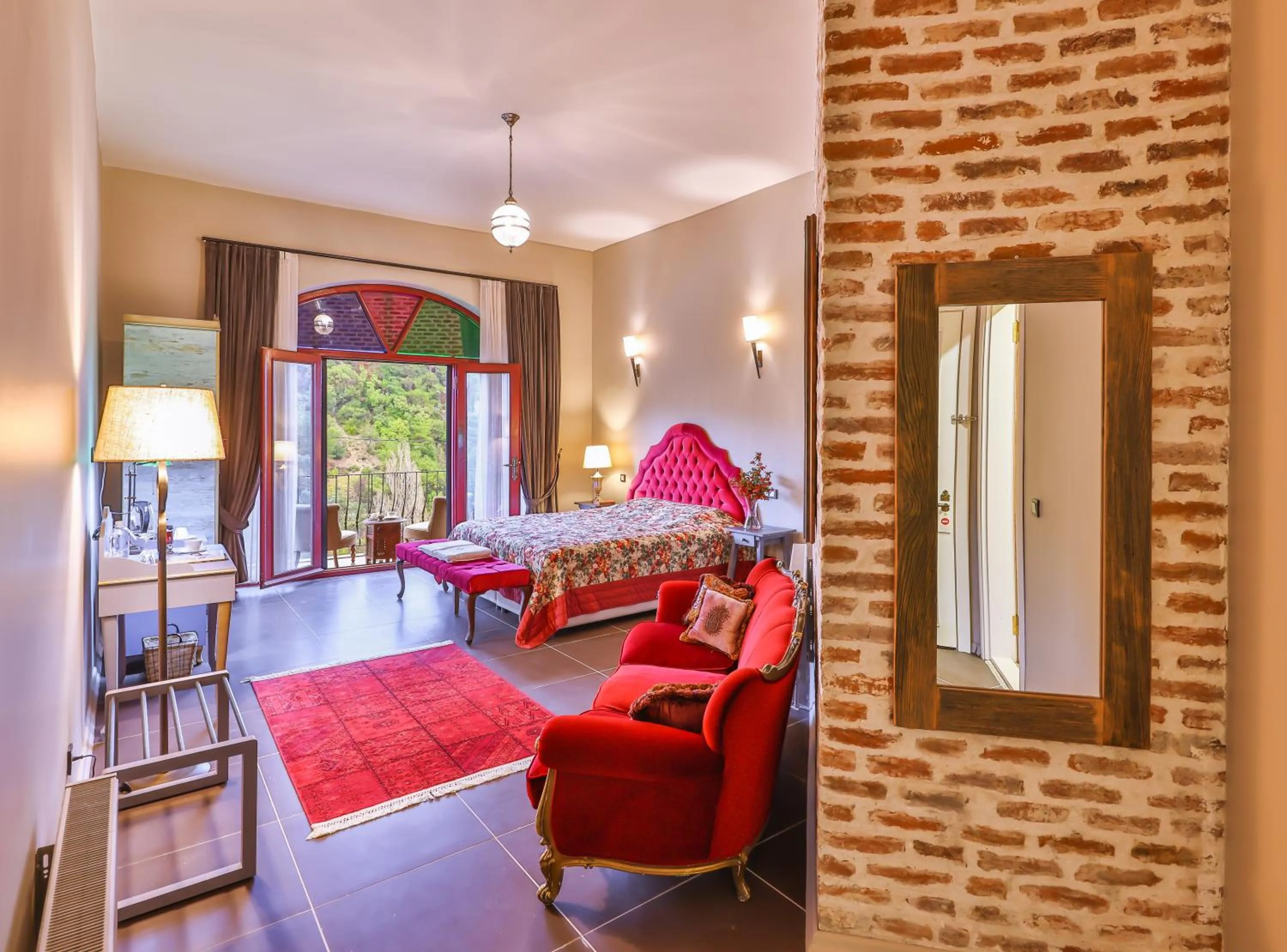 Photo of the whole room in Çetmihan Hotel