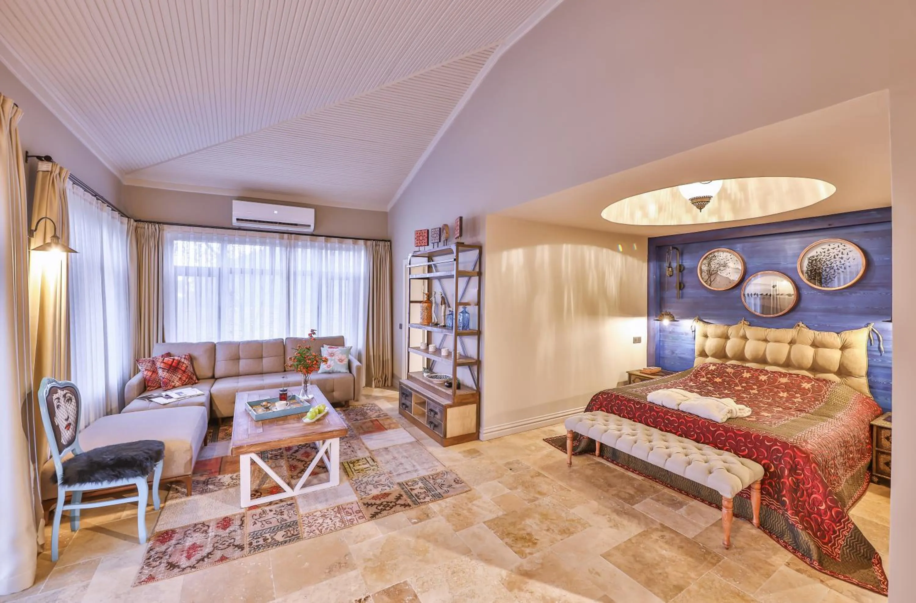 Photo of the whole room, Bed in Çetmihan Hotel