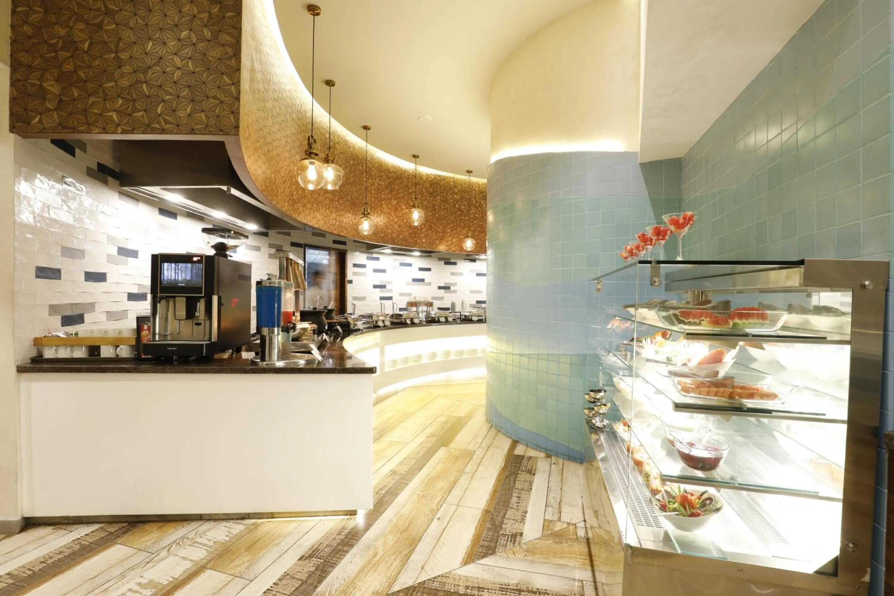 Buffet breakfast in Sayaji Vadodara