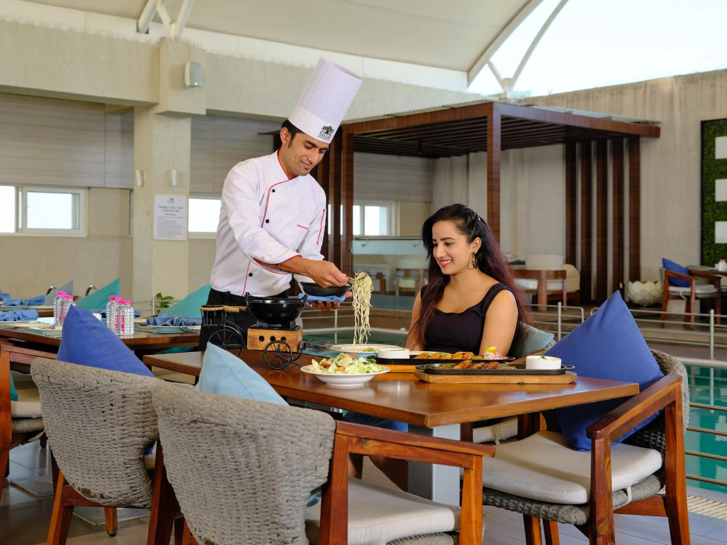 Restaurant/places to eat in Sayaji Vadodara