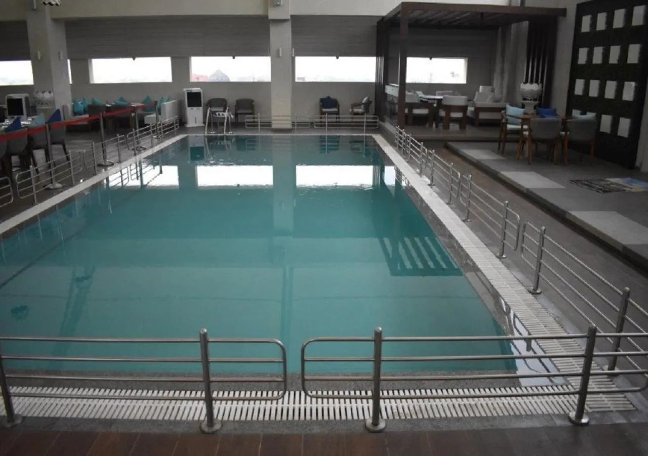 Swimming pool in Sayaji Vadodara