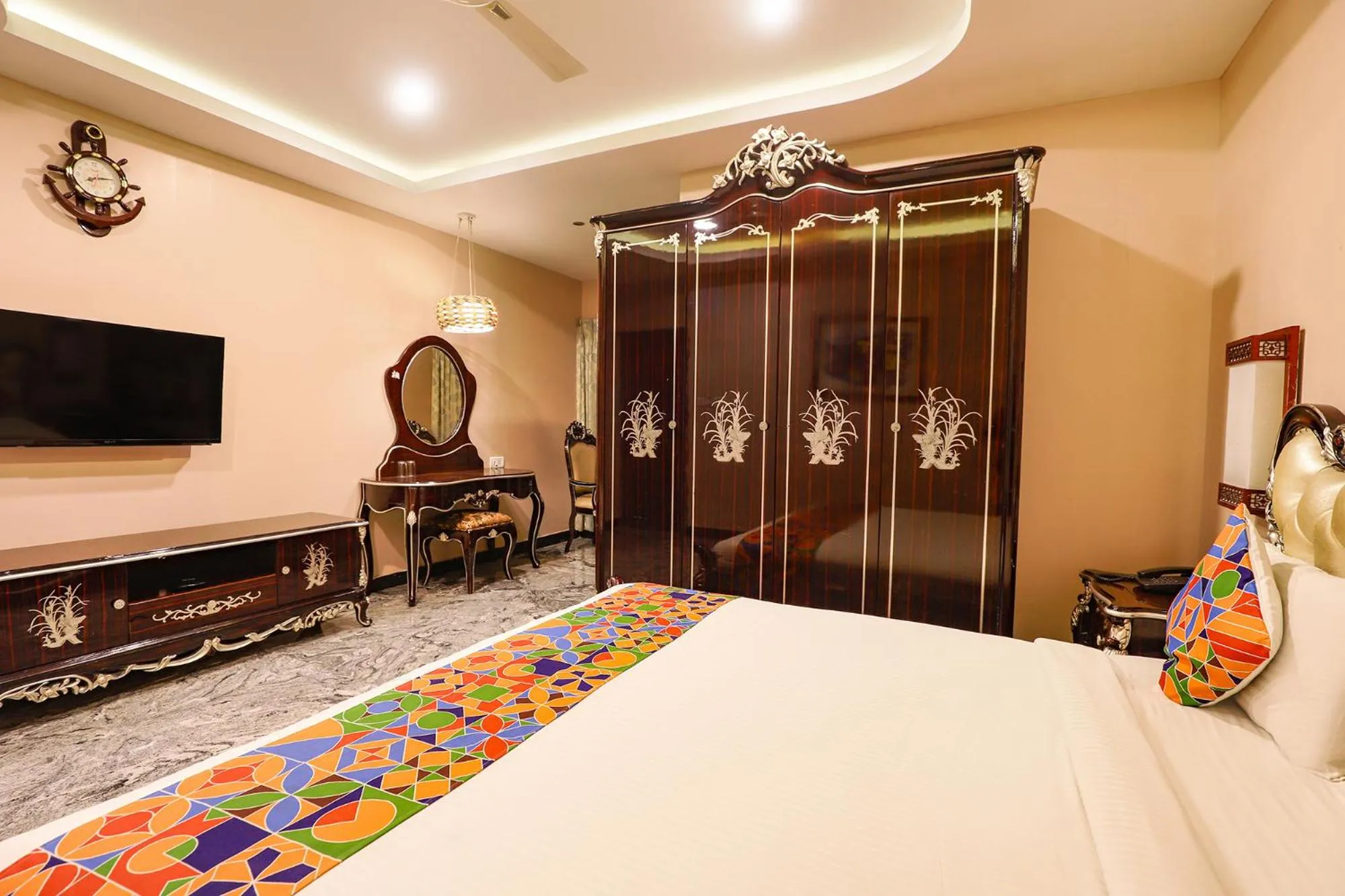 Bed in FabHotel NK Courtyard - Nr Guindy Industrial Estate