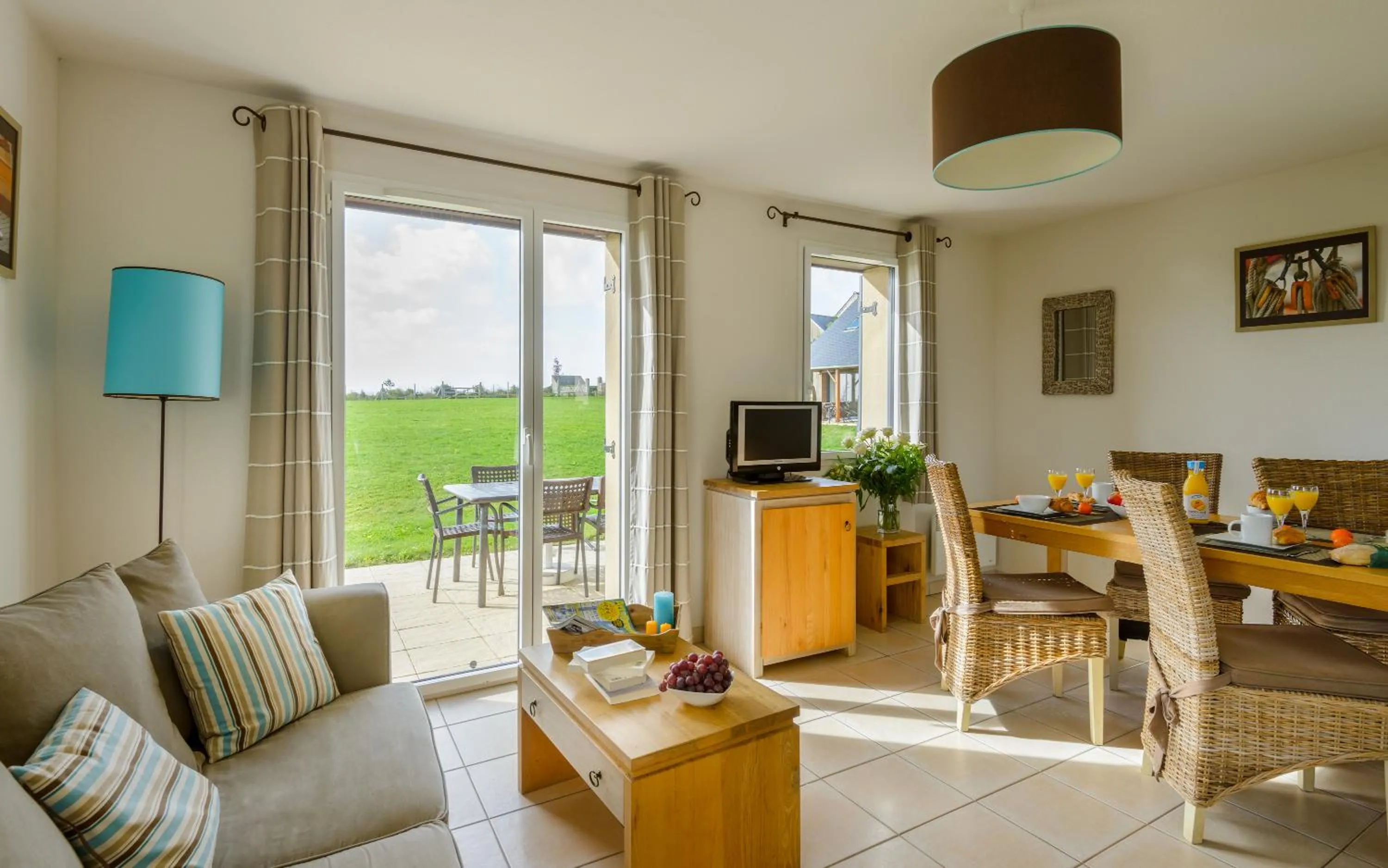 Photo of the whole room in Lagrange Vacances Les Hauts de la Houle