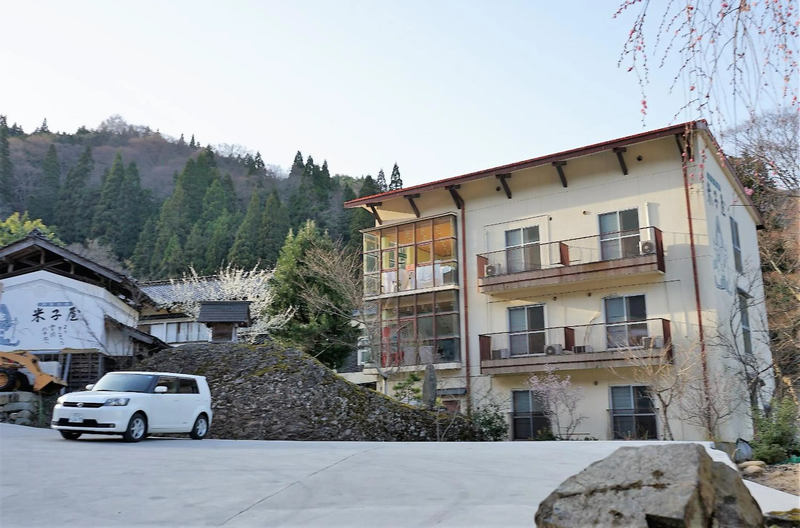 Facade/entrance in Yonagoya