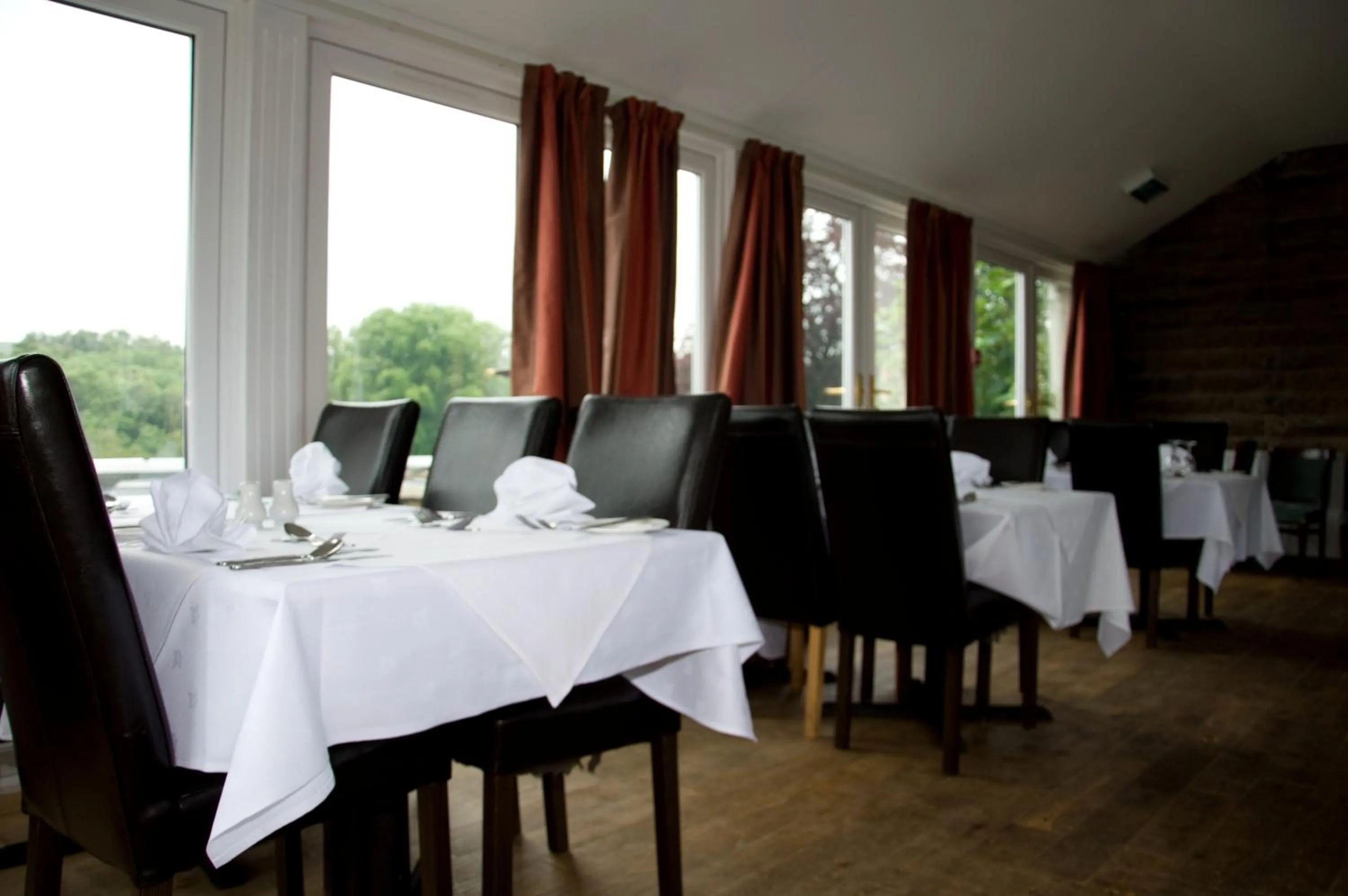 Restaurant/places to eat in Riverdale Hall Hotel & Leisure